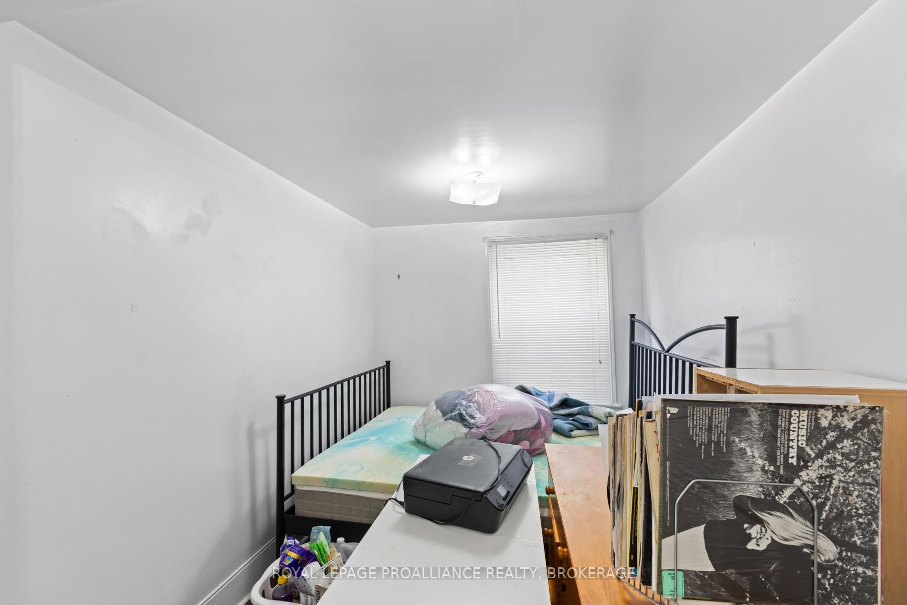Photo 13 of 261 William Street, Kingston, Central City East — HOMEH