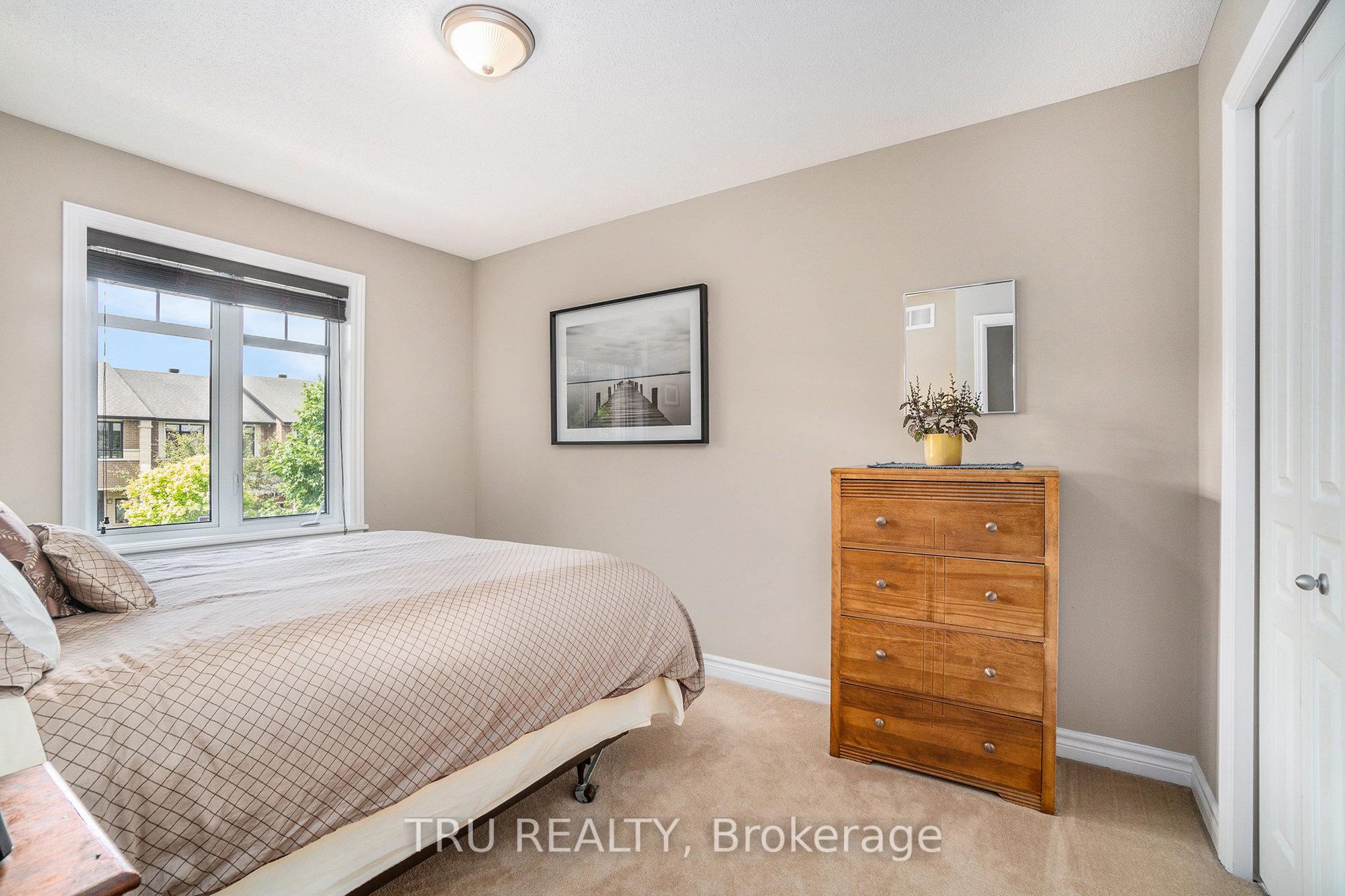 Photo 6 of 1113 Tischart Crescent, Ottawa, Kanata - Kanata Lakes/Heritage Hills — HOMEH
