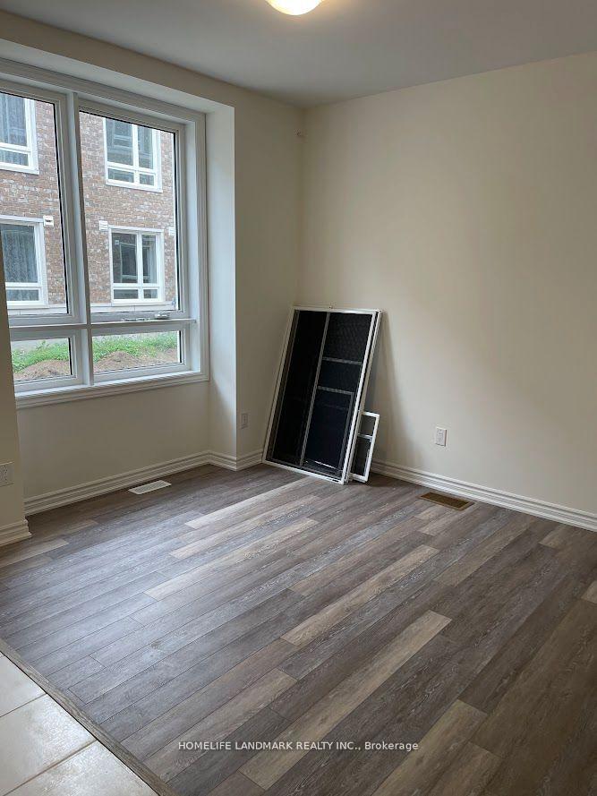 Photo 2 of 81 Imperial College Lane, Markham, Wismer — HOMEH