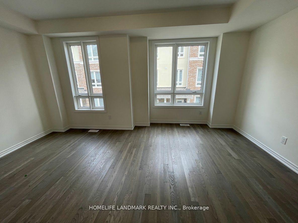 Photo 4 of 81 Imperial College Lane, Markham, Wismer — HOMEH