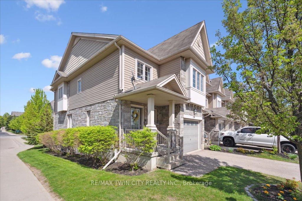 Photo 2 of Unit F27, 6 Upper Mercer Street, Kitchener — HOMEH
