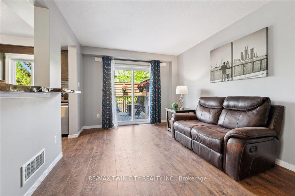 Photo 8 of Unit F27, 6 Upper Mercer Street, Kitchener — HOMEH