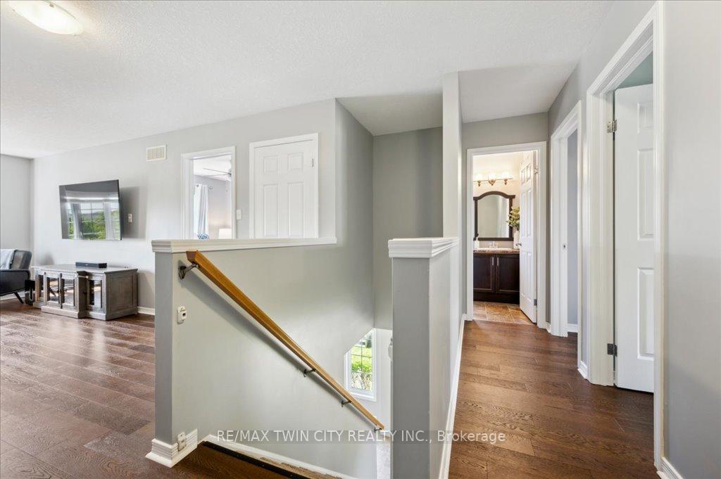 Photo 21 of Unit F27, 6 Upper Mercer Street, Kitchener — HOMEH
