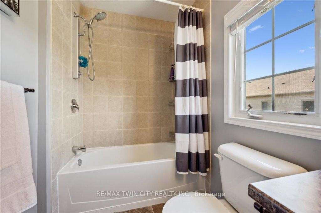 Photo 26 of Unit F27, 6 Upper Mercer Street, Kitchener — HOMEH