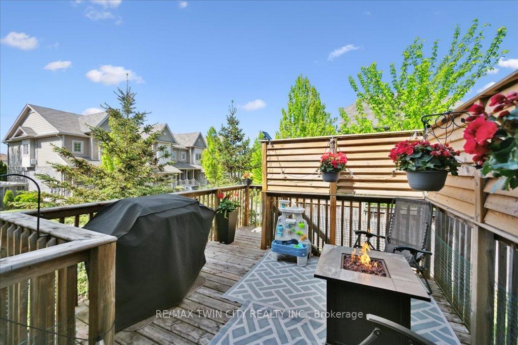 Photo 35 of Unit F27, 6 Upper Mercer Street, Kitchener — HOMEH