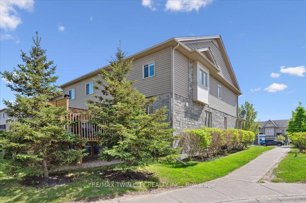 Photo 37 of Unit F27, 6 Upper Mercer Street, Kitchener — HOMEH