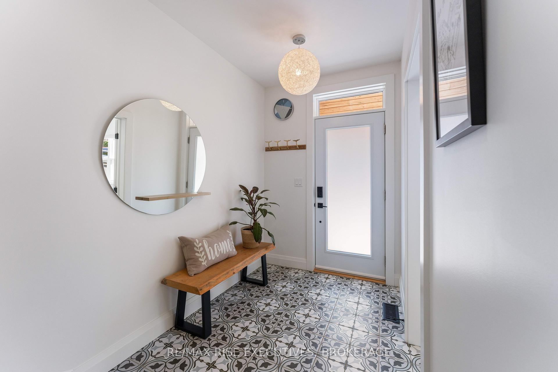 Photo 8 of 91 Raglan Road, Kingston, East of Sir John A. Blvd — HOMEH