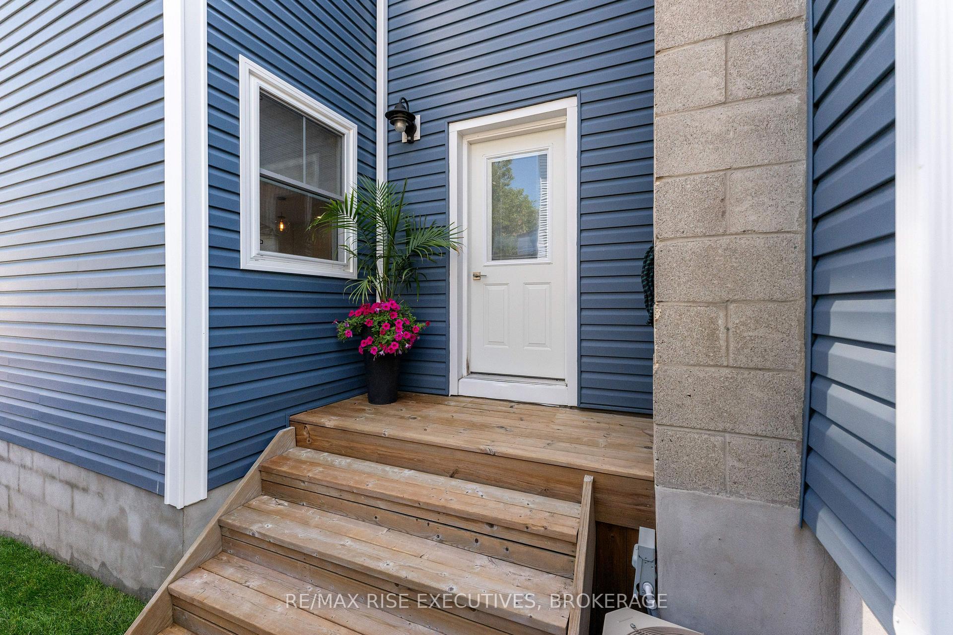 Photo 36 of 91 Raglan Road, Kingston, East of Sir John A. Blvd — HOMEH