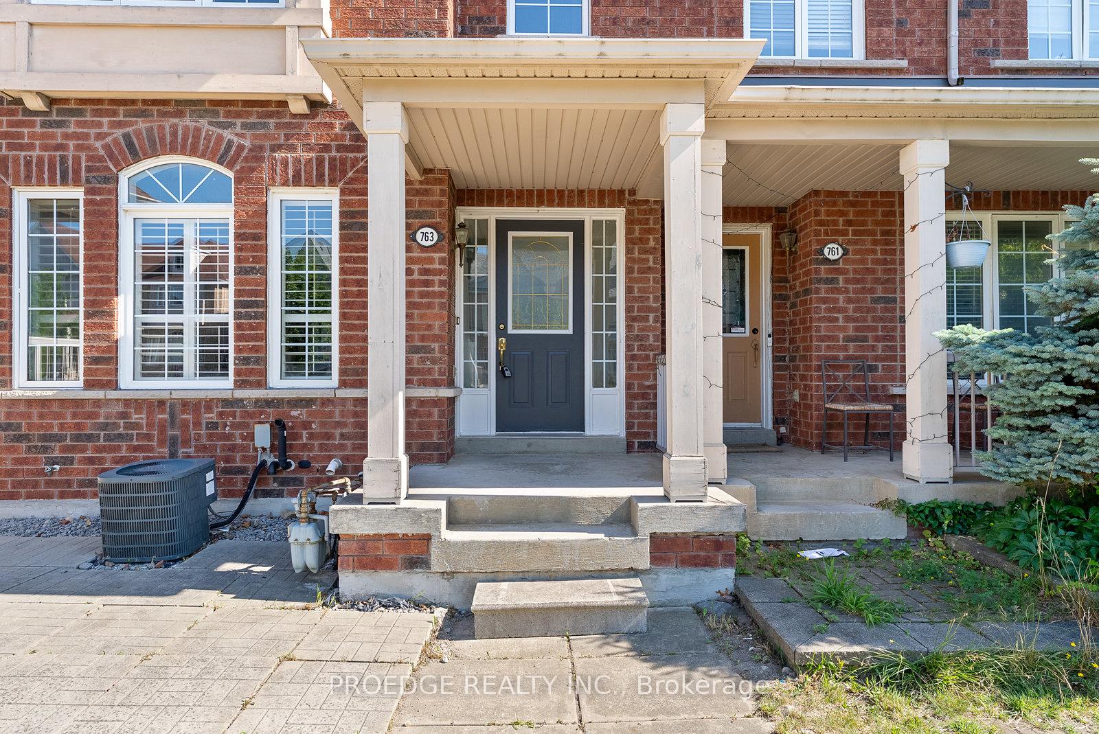 Photo 3 of 763 Bur Oak Avenue, Markham, Wismer — HOMEH