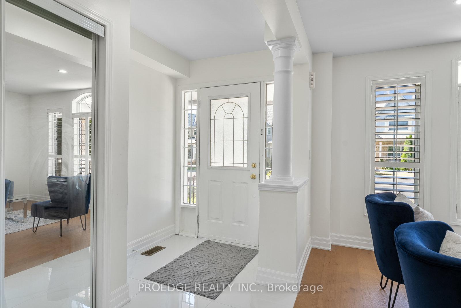 Photo 4 of 763 Bur Oak Avenue, Markham, Wismer — HOMEH
