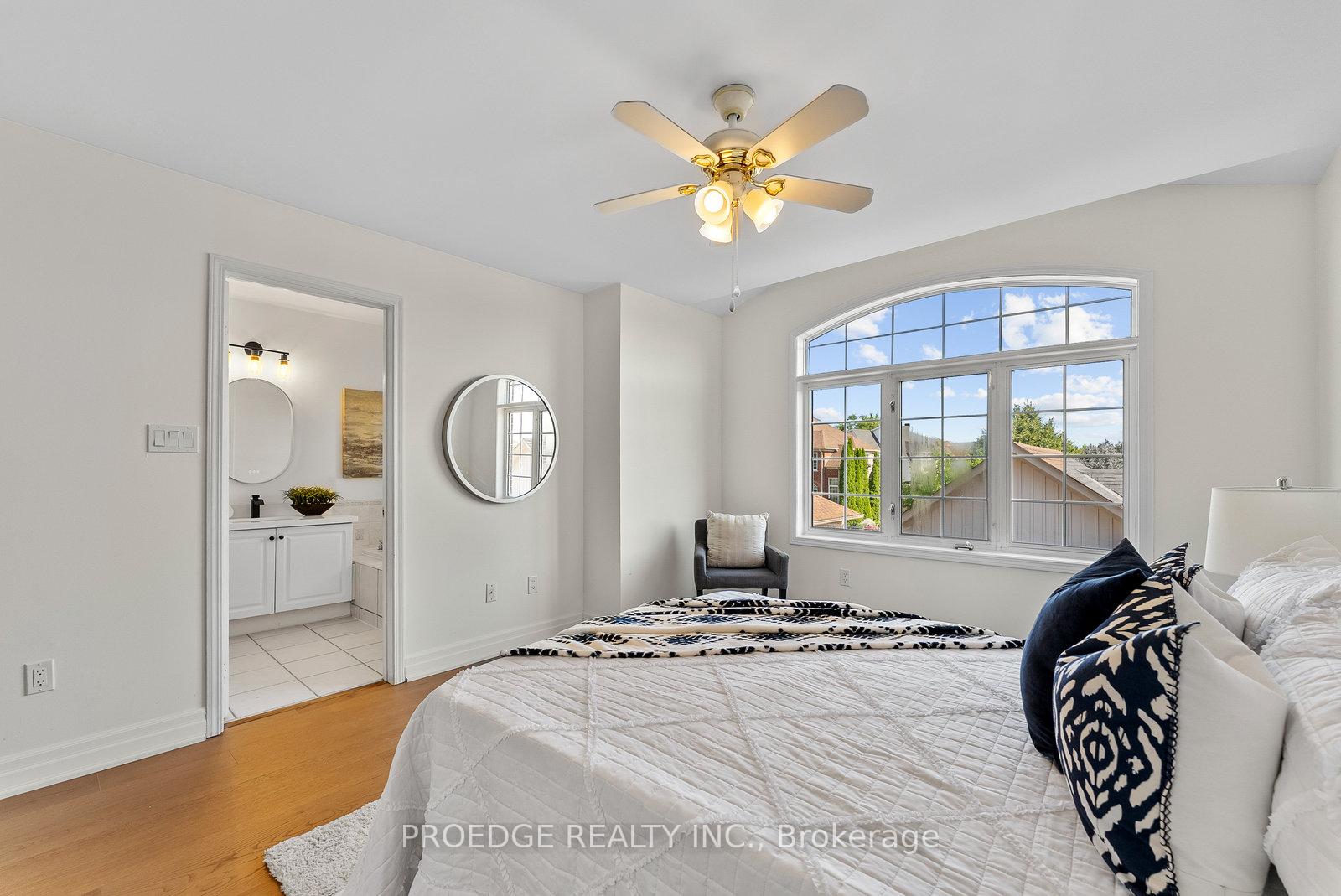 Photo 15 of 763 Bur Oak Avenue, Markham, Wismer — HOMEH