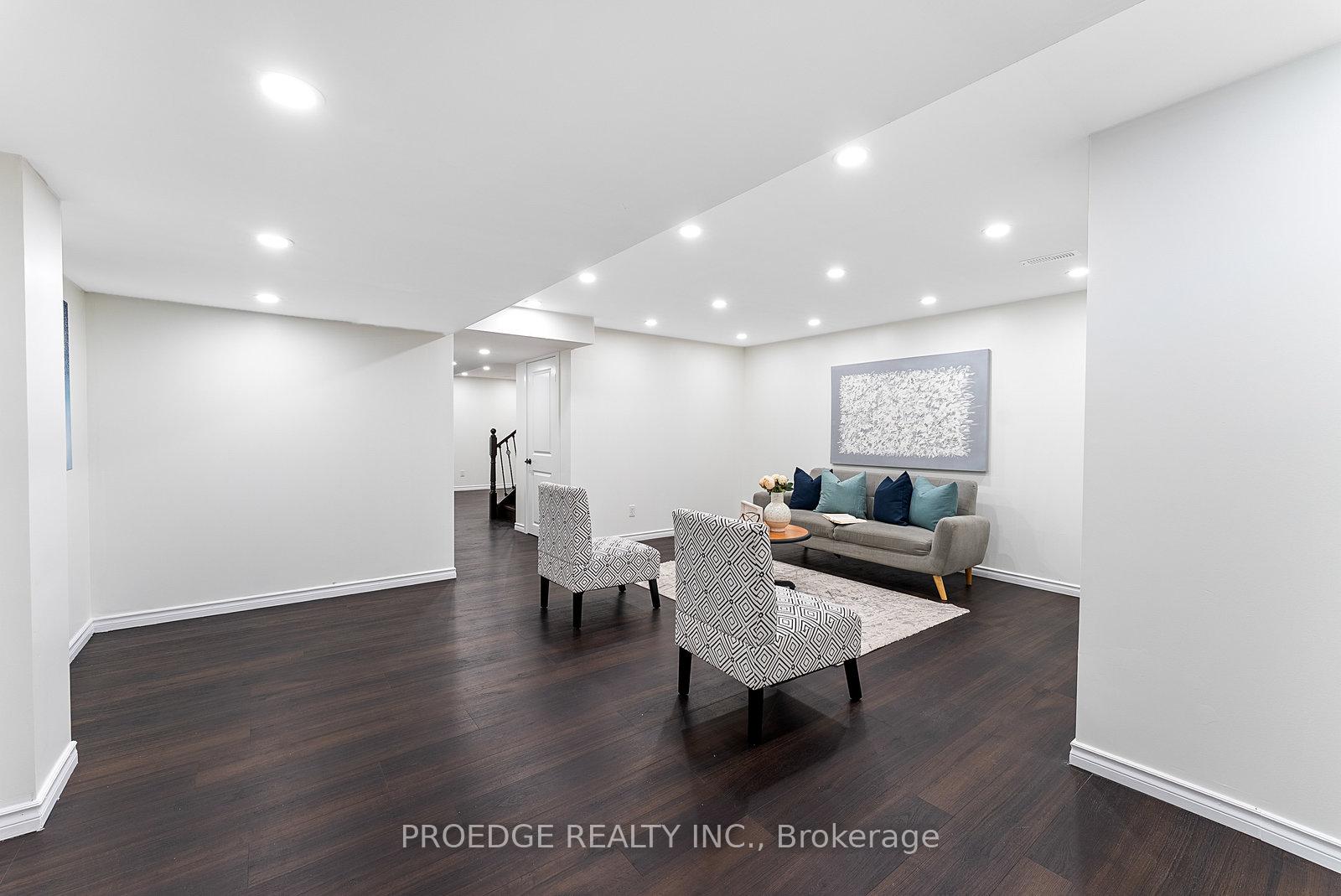 Photo 26 of 763 Bur Oak Avenue, Markham, Wismer — HOMEH