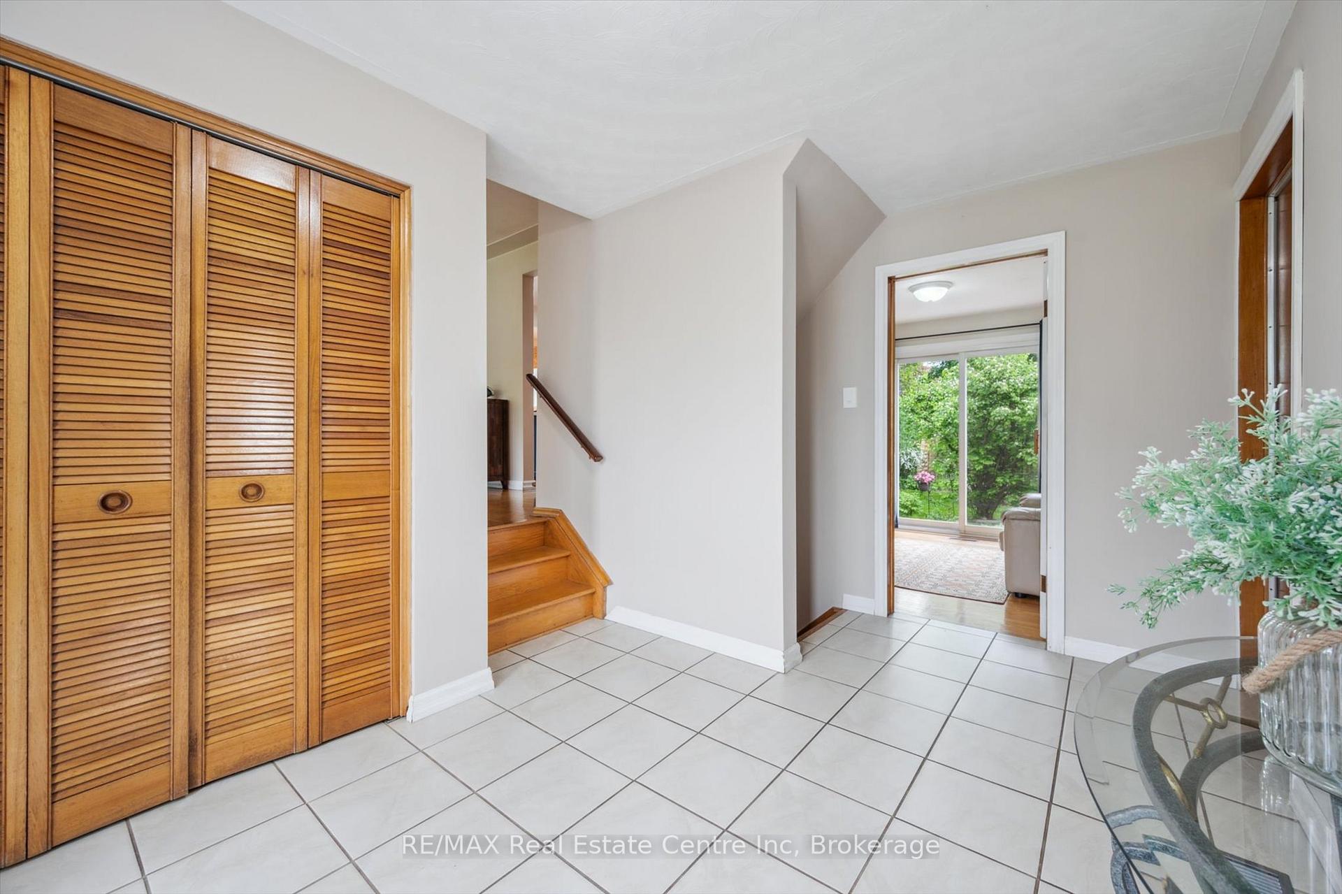 Photo 4 of 374 Fischer Hallman Road, Kitchener — HOMEH