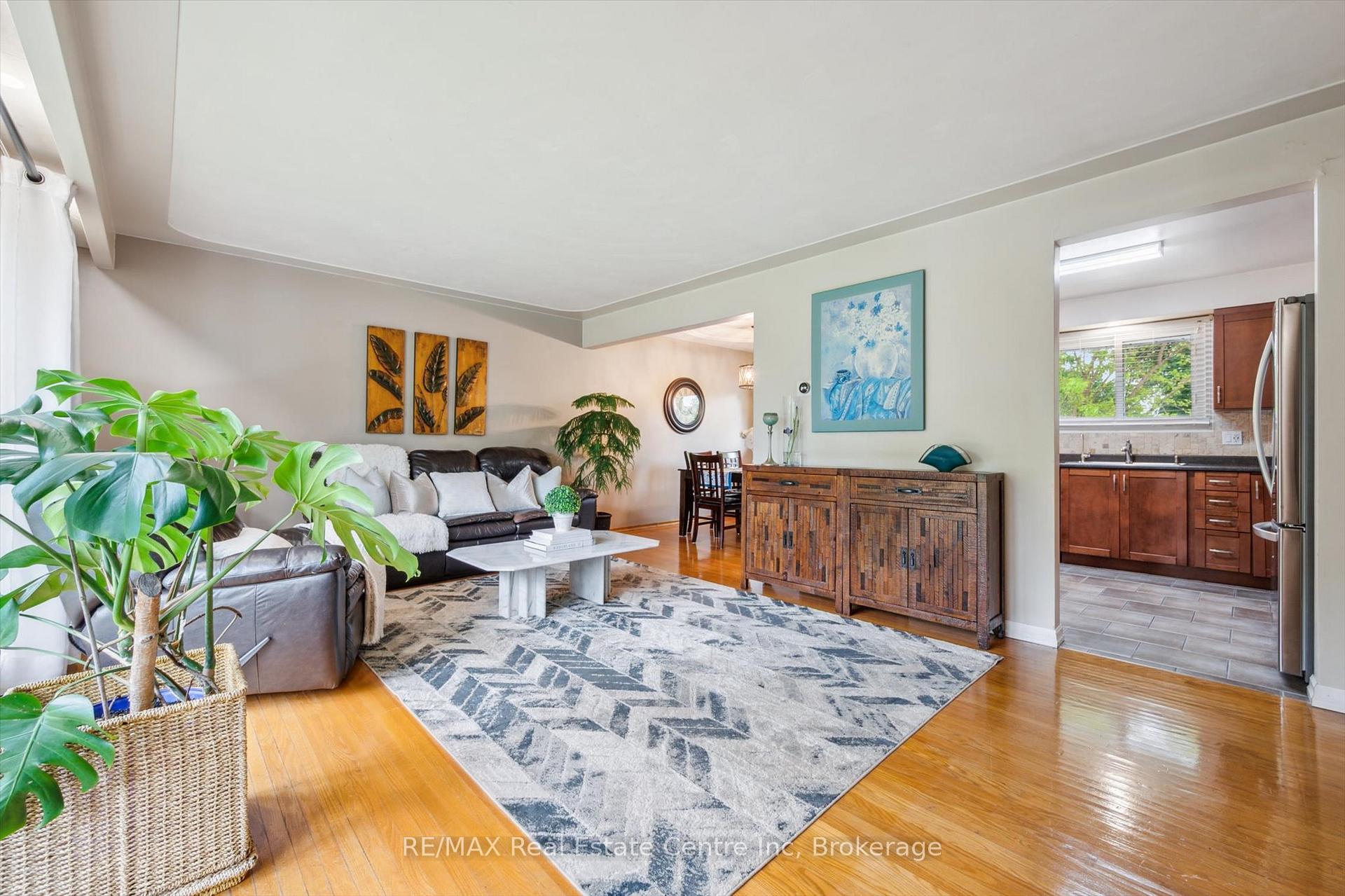 Photo 6 of 374 Fischer Hallman Road, Kitchener — HOMEH