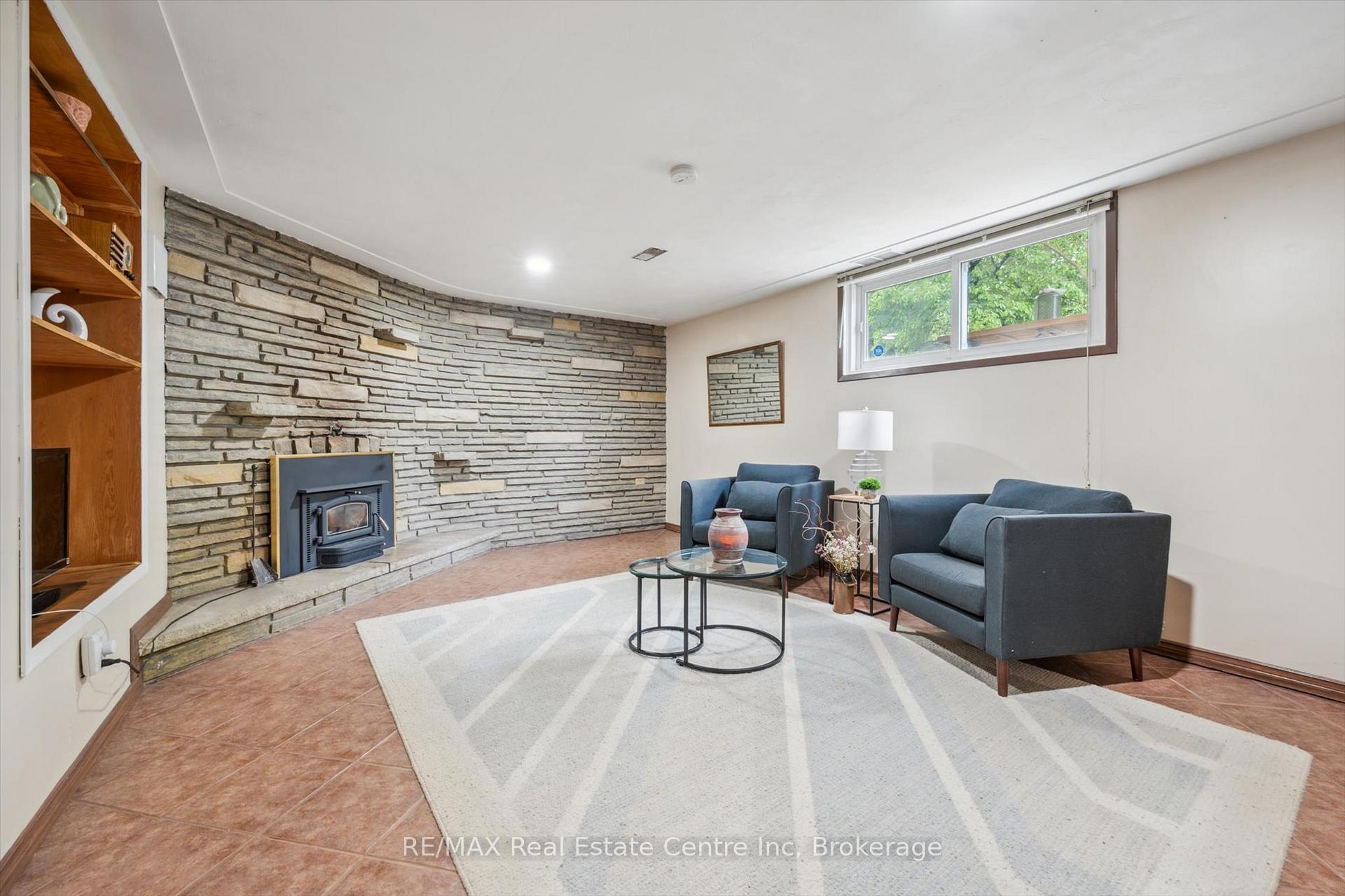 Photo 17 of 374 Fischer Hallman Road, Kitchener — HOMEH
