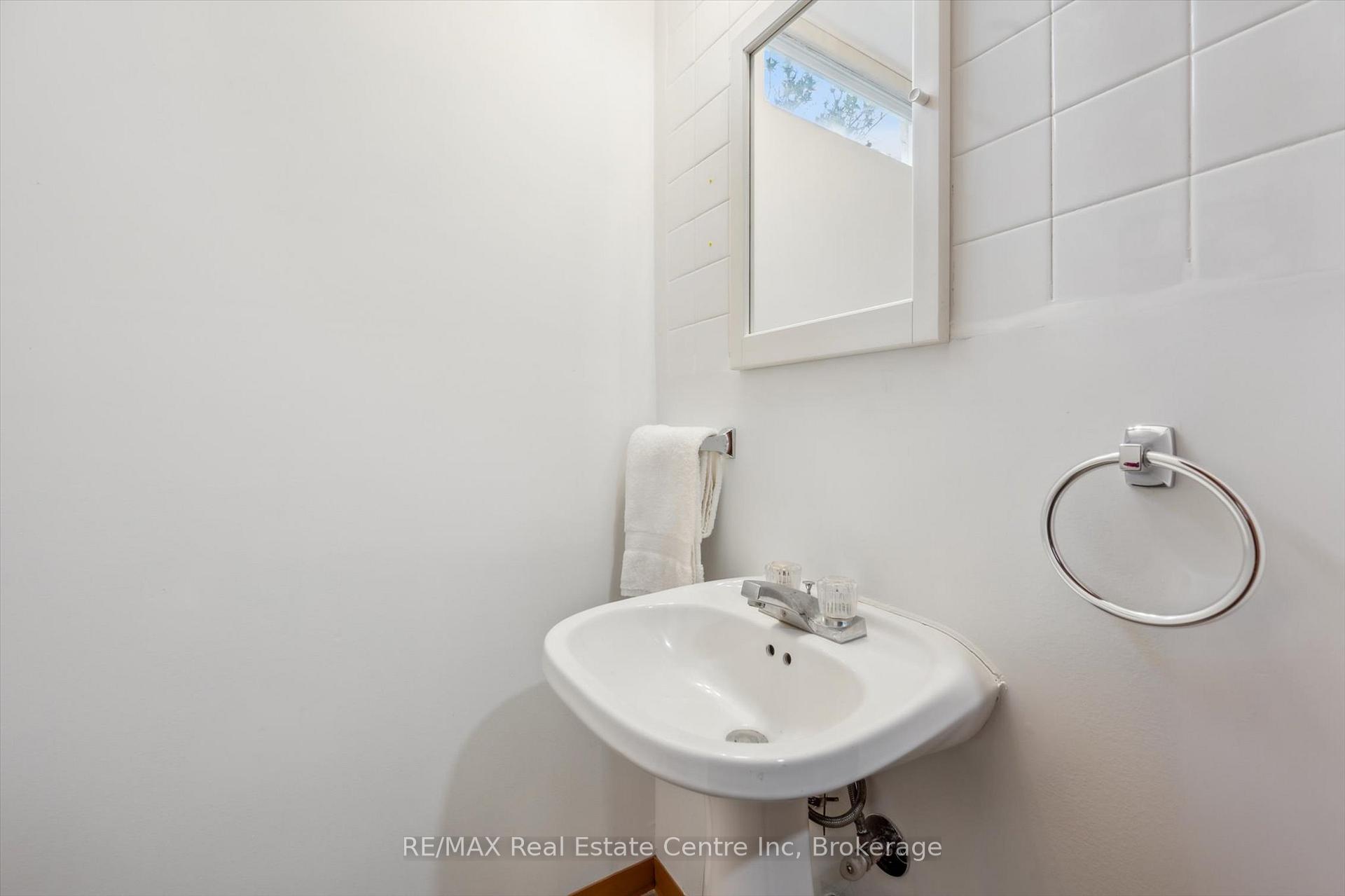 Photo 19 of 374 Fischer Hallman Road, Kitchener — HOMEH