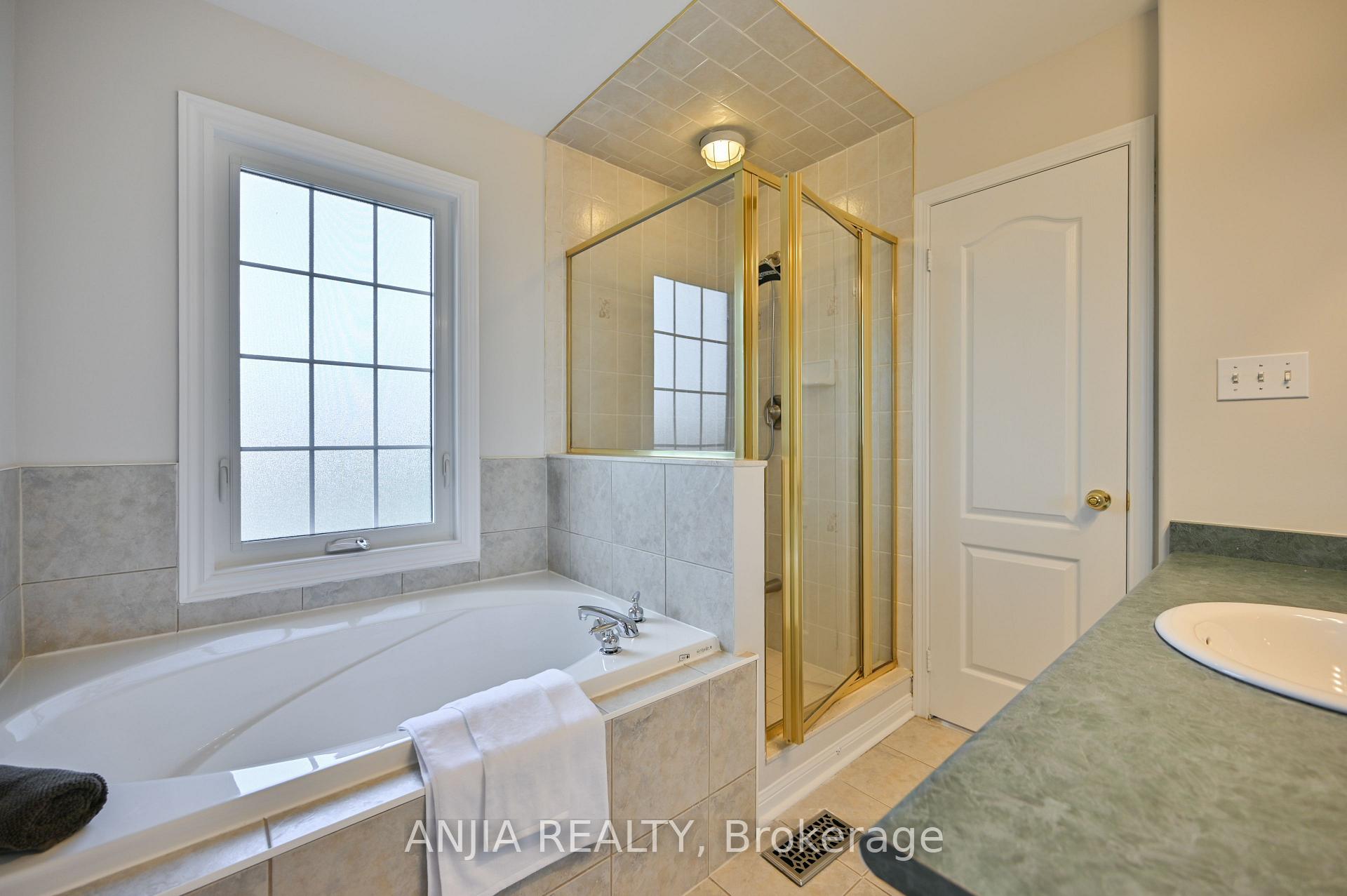 Photo 33 of 187 Roy Rainey Avenue, Markham, Wismer — HOMEH