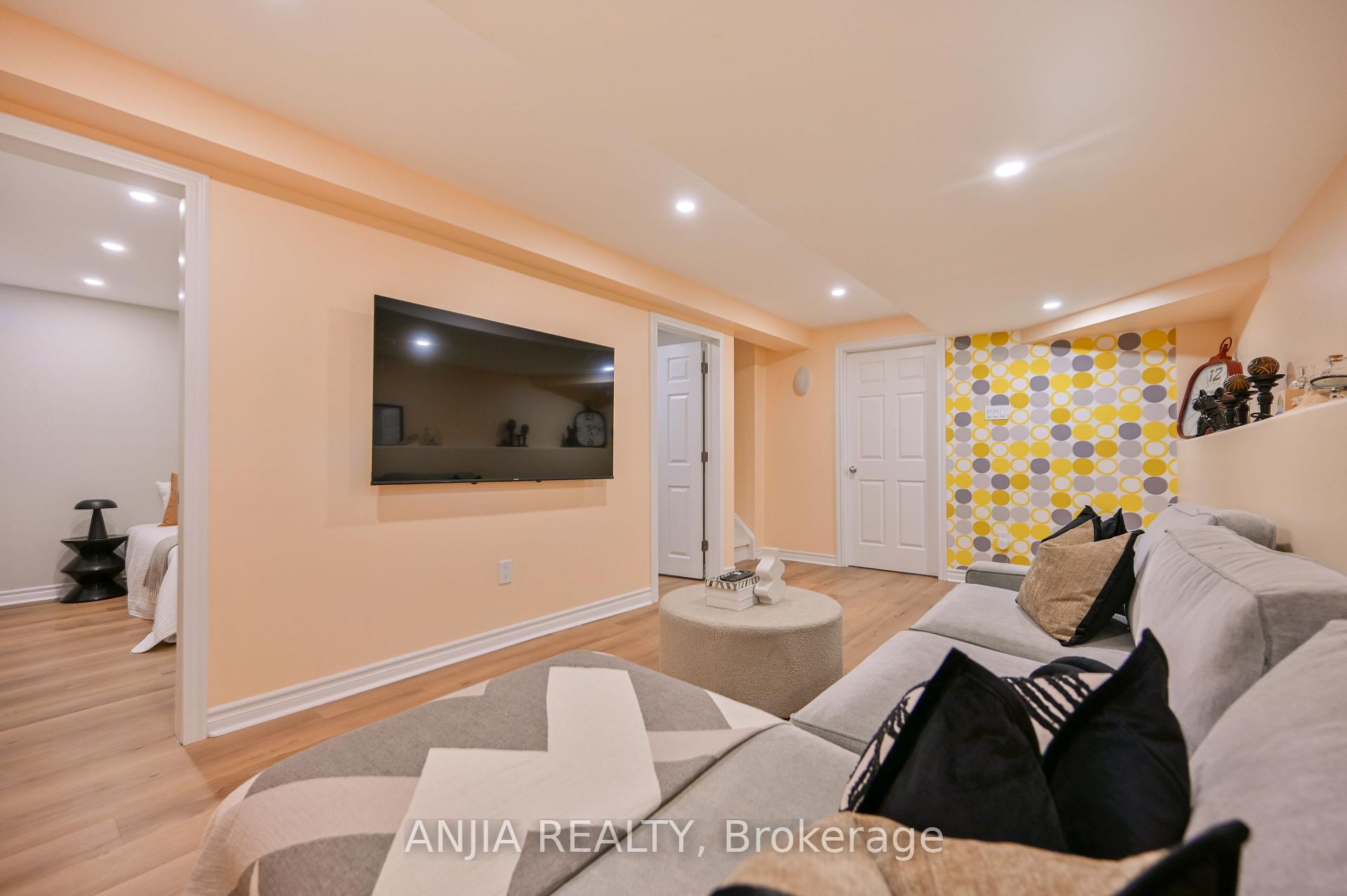 Photo 42 of 187 Roy Rainey Avenue, Markham, Wismer — HOMEH