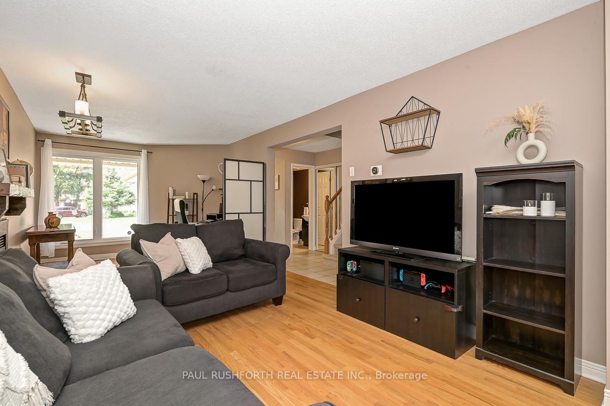 Photo 6 of 91 Banchory Crescent S, Ottawa, Kanata - Morgan's Grant/South March — HOMEH