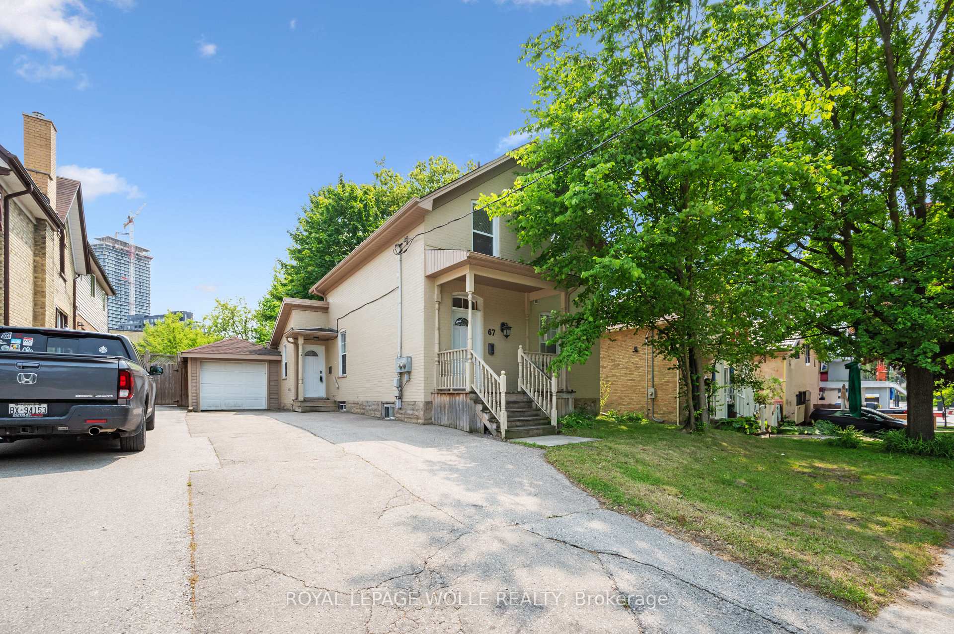 Front of 67 Wellington Street N