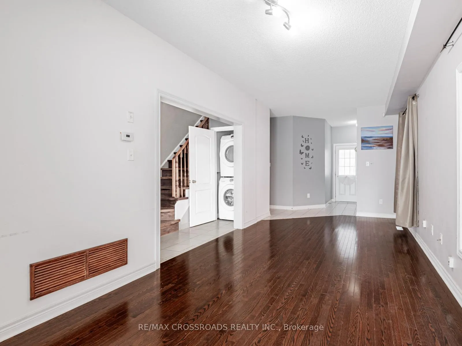 Photo 4 of 81 Lahore Crescent, Markham, Cedarwood — HOMEH