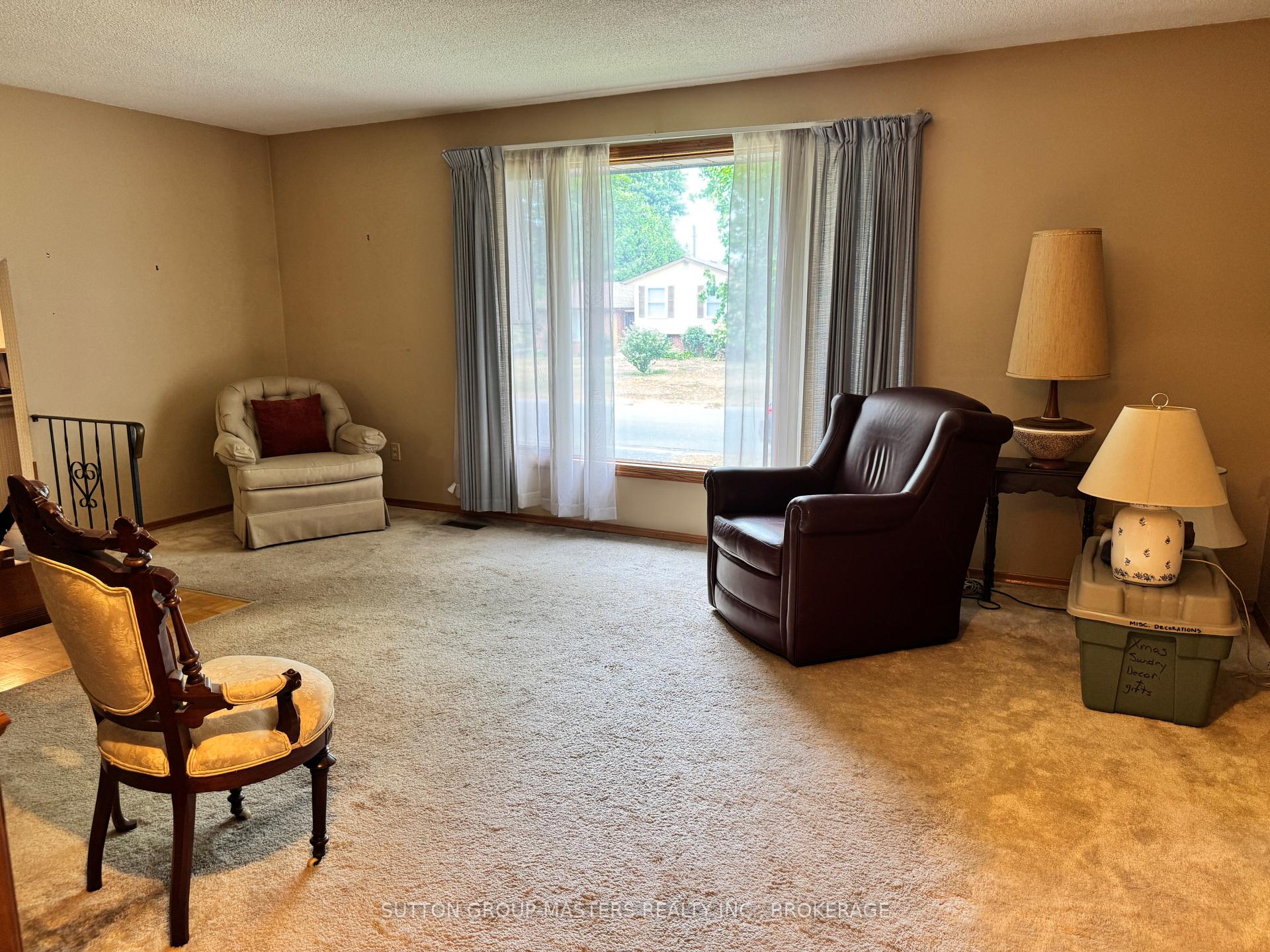 Photo 7 of 79 Inverness Crescent, Kingston, West of Sir John A. Blvd — HOMEH