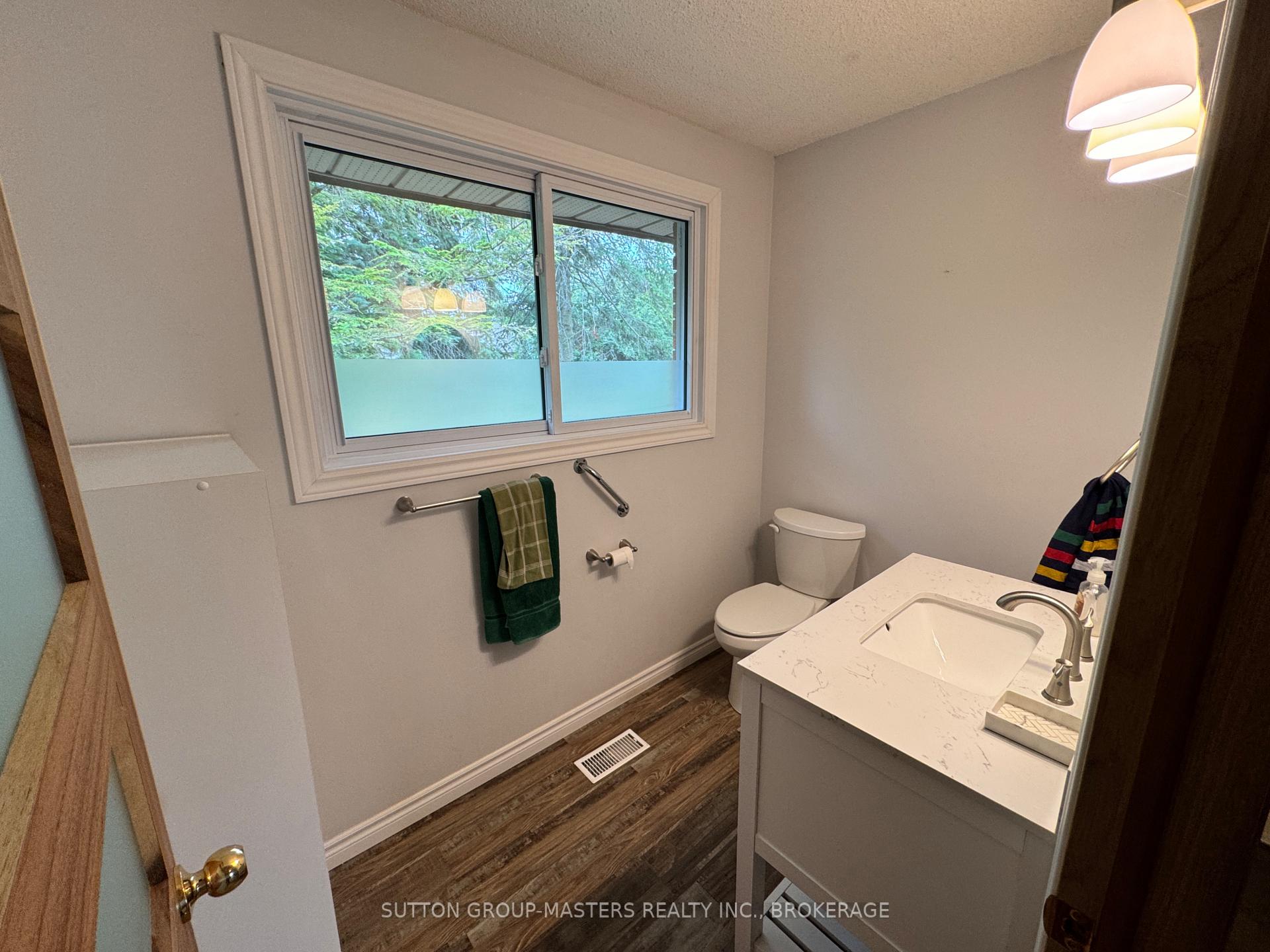 Photo 16 of 79 Inverness Crescent, Kingston, West of Sir John A. Blvd — HOMEH