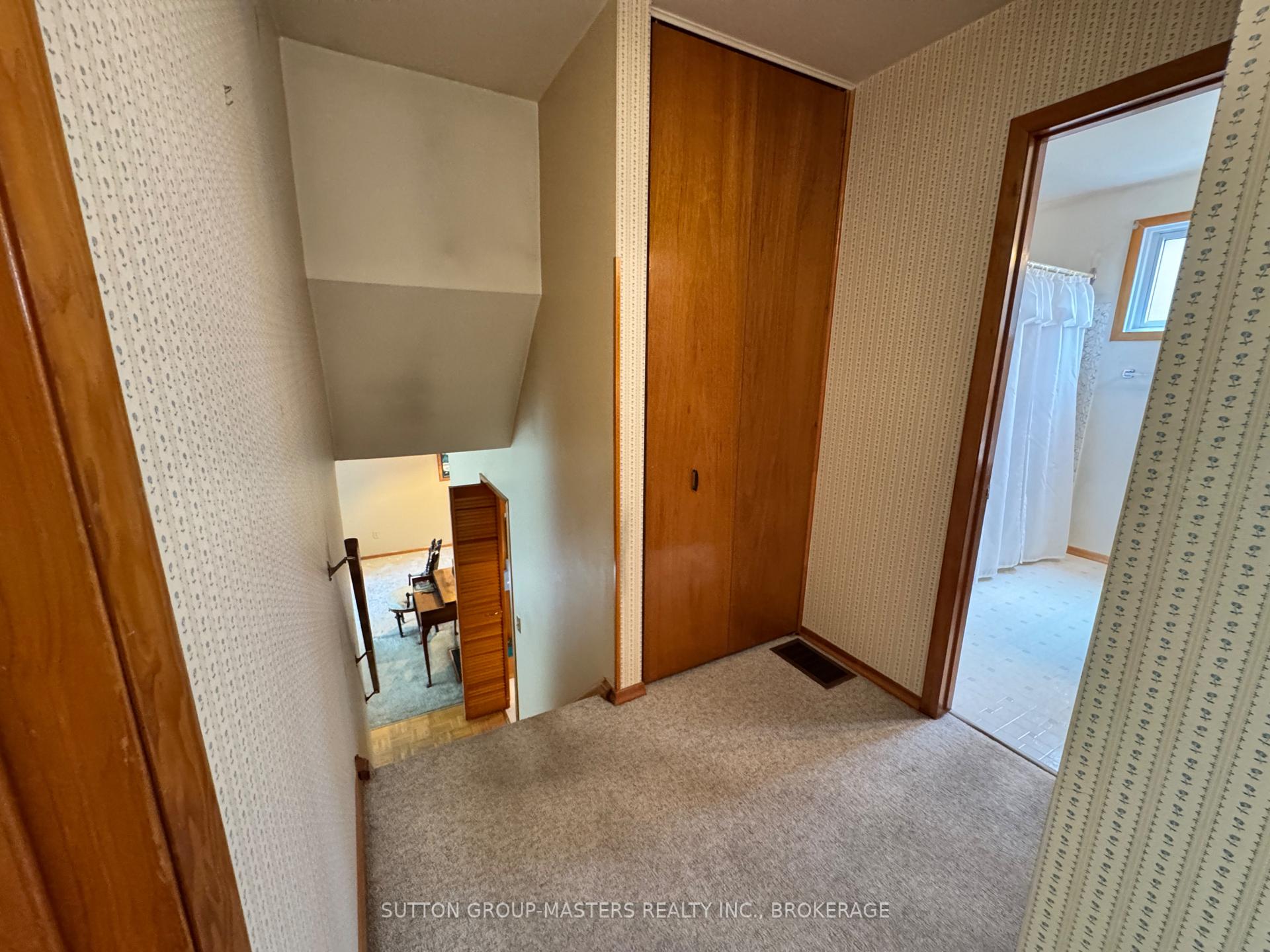 Photo 18 of 79 Inverness Crescent, Kingston, West of Sir John A. Blvd — HOMEH
