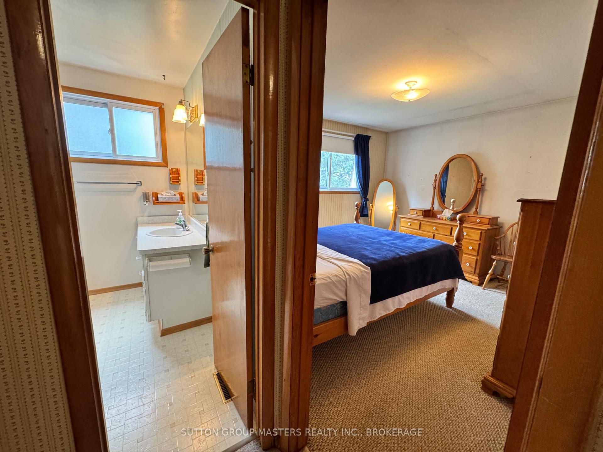 Photo 19 of 79 Inverness Crescent, Kingston, West of Sir John A. Blvd — HOMEH