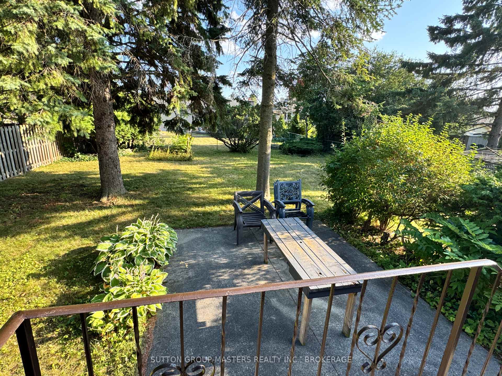 Photo 28 of 79 Inverness Crescent, Kingston, West of Sir John A. Blvd — HOMEH