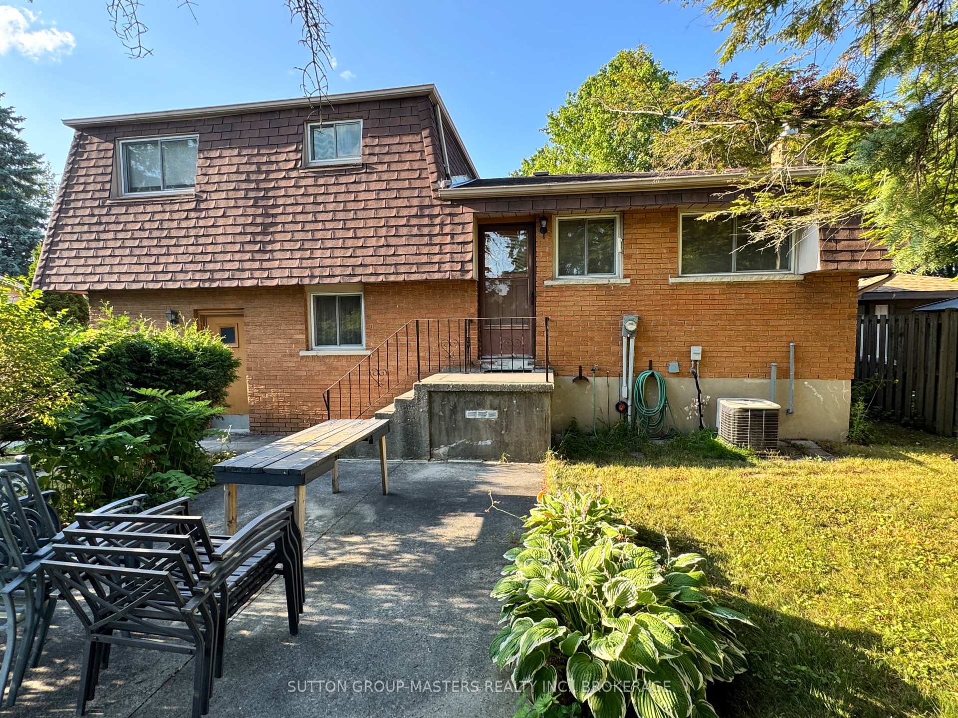 Photo 29 of 79 Inverness Crescent, Kingston, West of Sir John A. Blvd — HOMEH