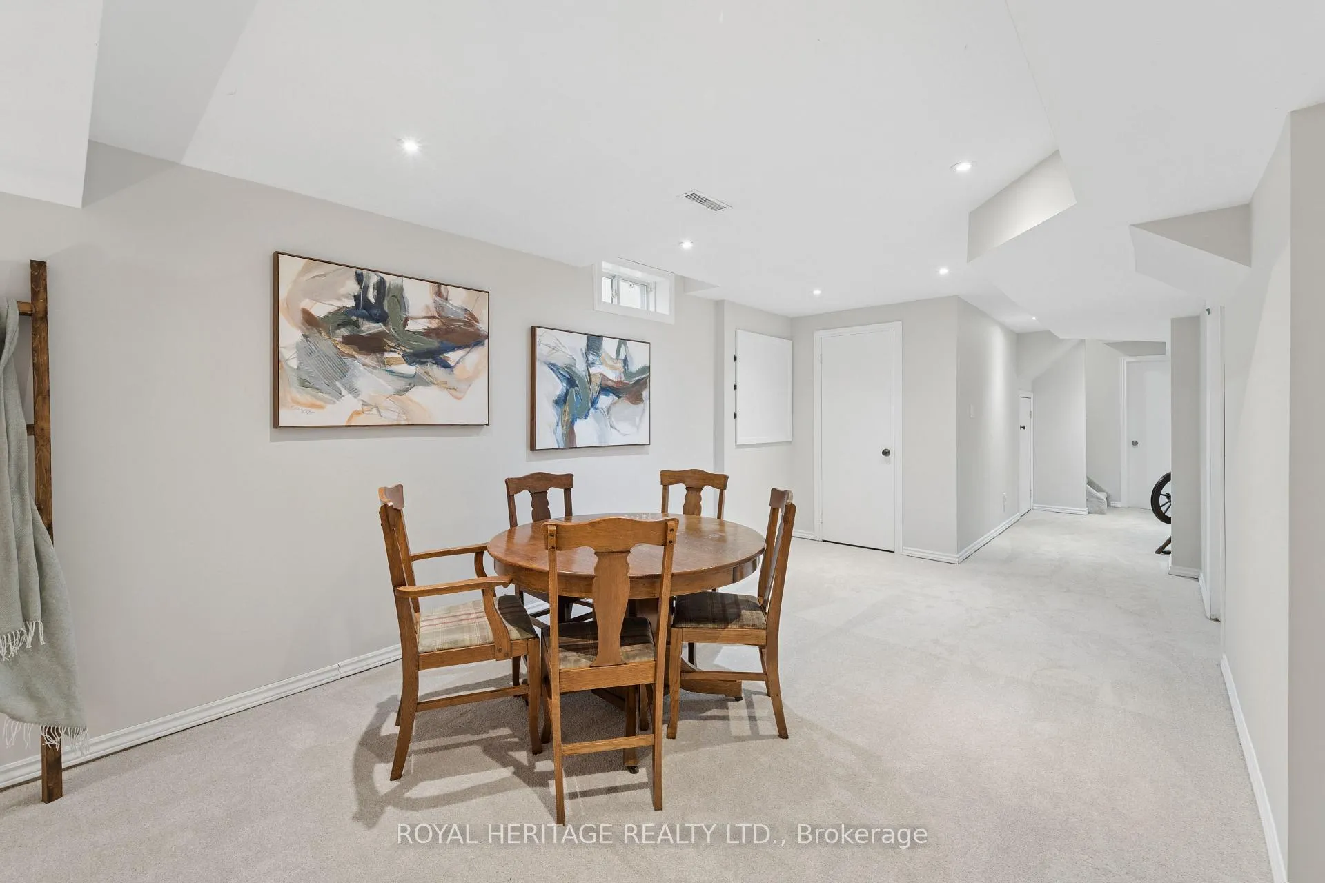 Photo 17 of 44 Cranborne Crescent, Whitby, Brooklin — HOMEH