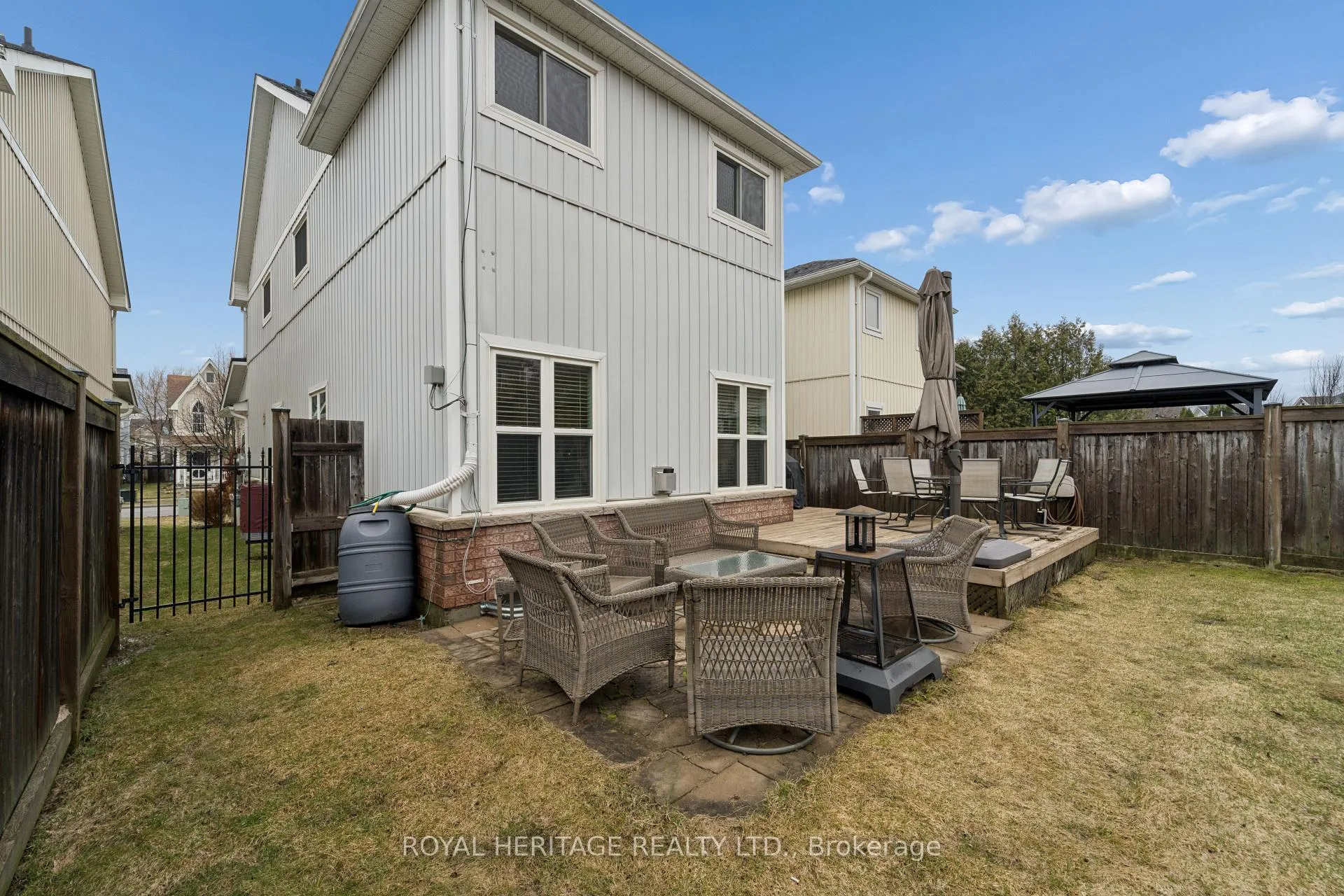 Photo 22 of 44 Cranborne Crescent, Whitby, Brooklin — HOMEH