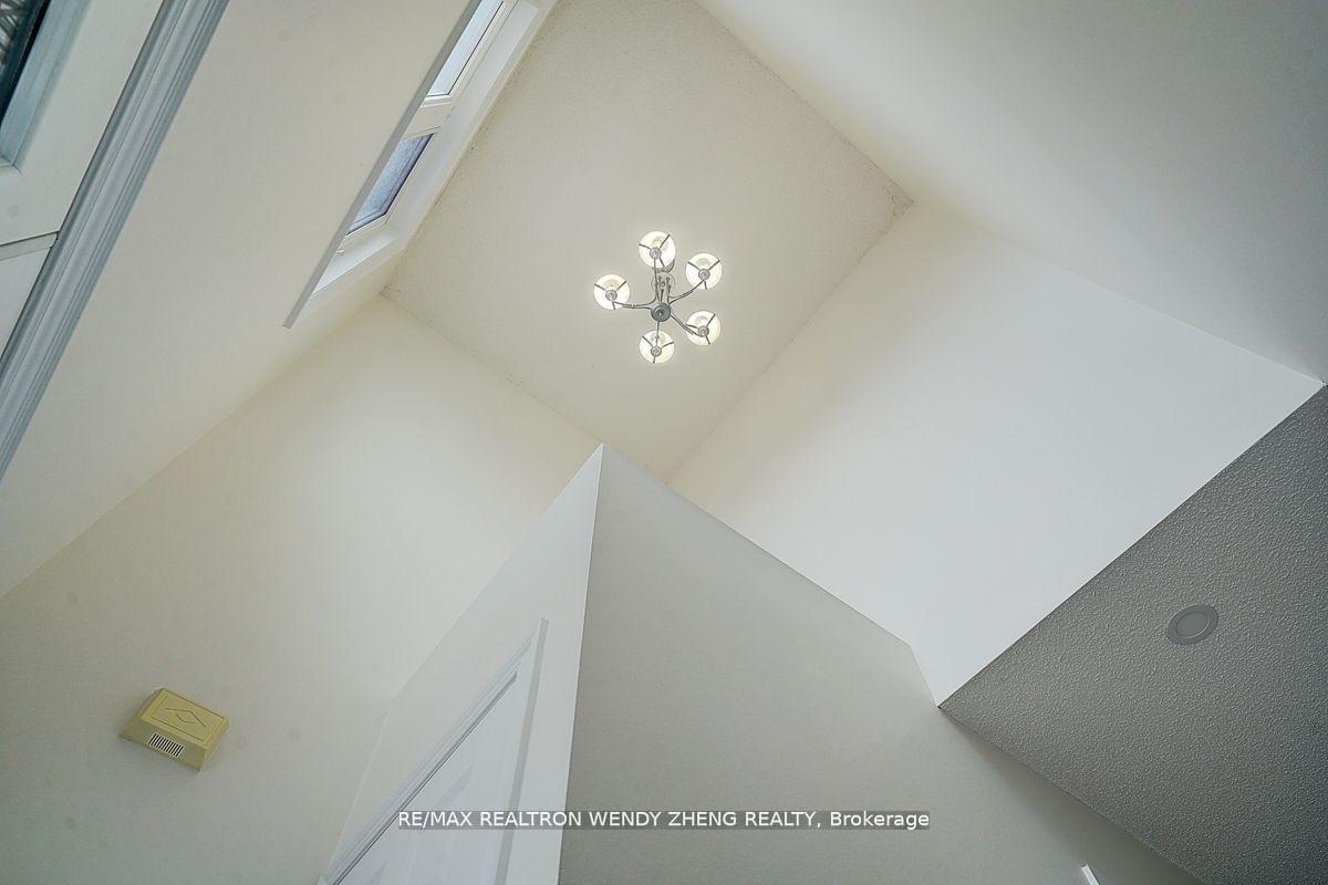 Photo 6 of 46 Ian Baron Avenue, Markham, Village Green-South Unionville — HOMEH