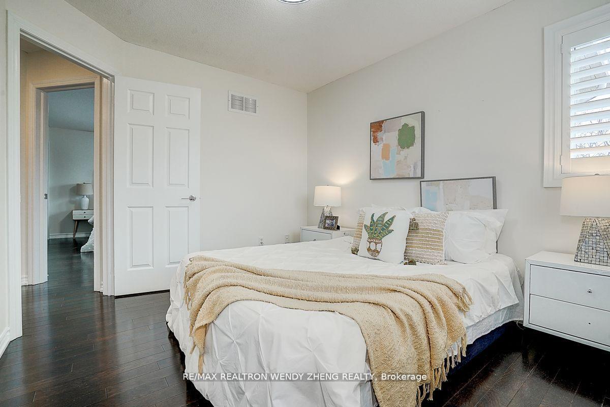 Photo 31 of 46 Ian Baron Avenue, Markham, Village Green-South Unionville — HOMEH