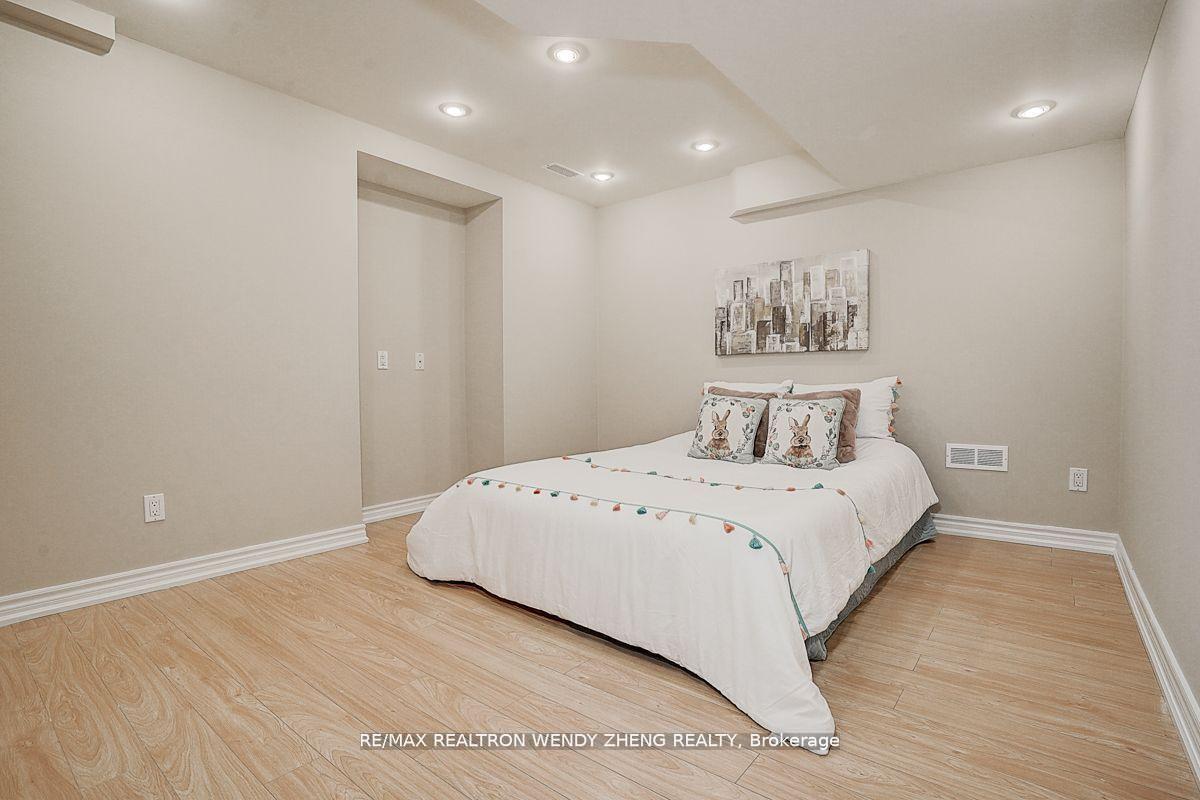 Photo 39 of 46 Ian Baron Avenue, Markham, Village Green-South Unionville — HOMEH