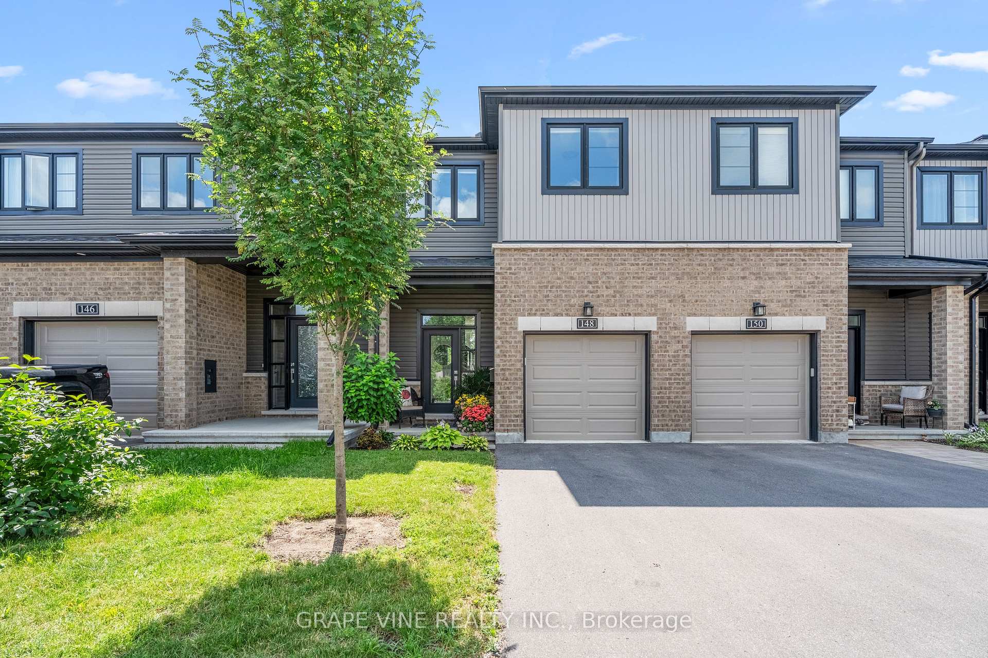 Photo 1 of 148 Attwell Private, Ottawa, Kanata - Morgan's Grant/South March — HOMEH