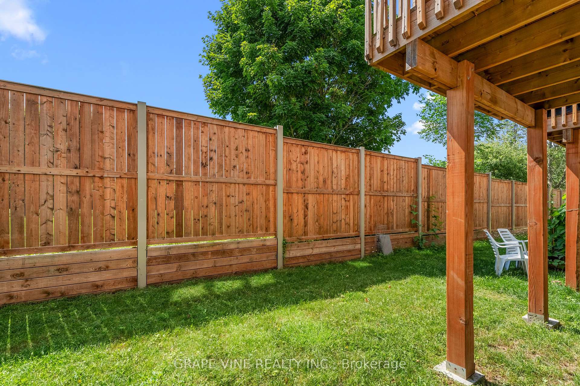 Photo 5 of 148 Attwell Private, Ottawa, Kanata - Morgan's Grant/South March — HOMEH