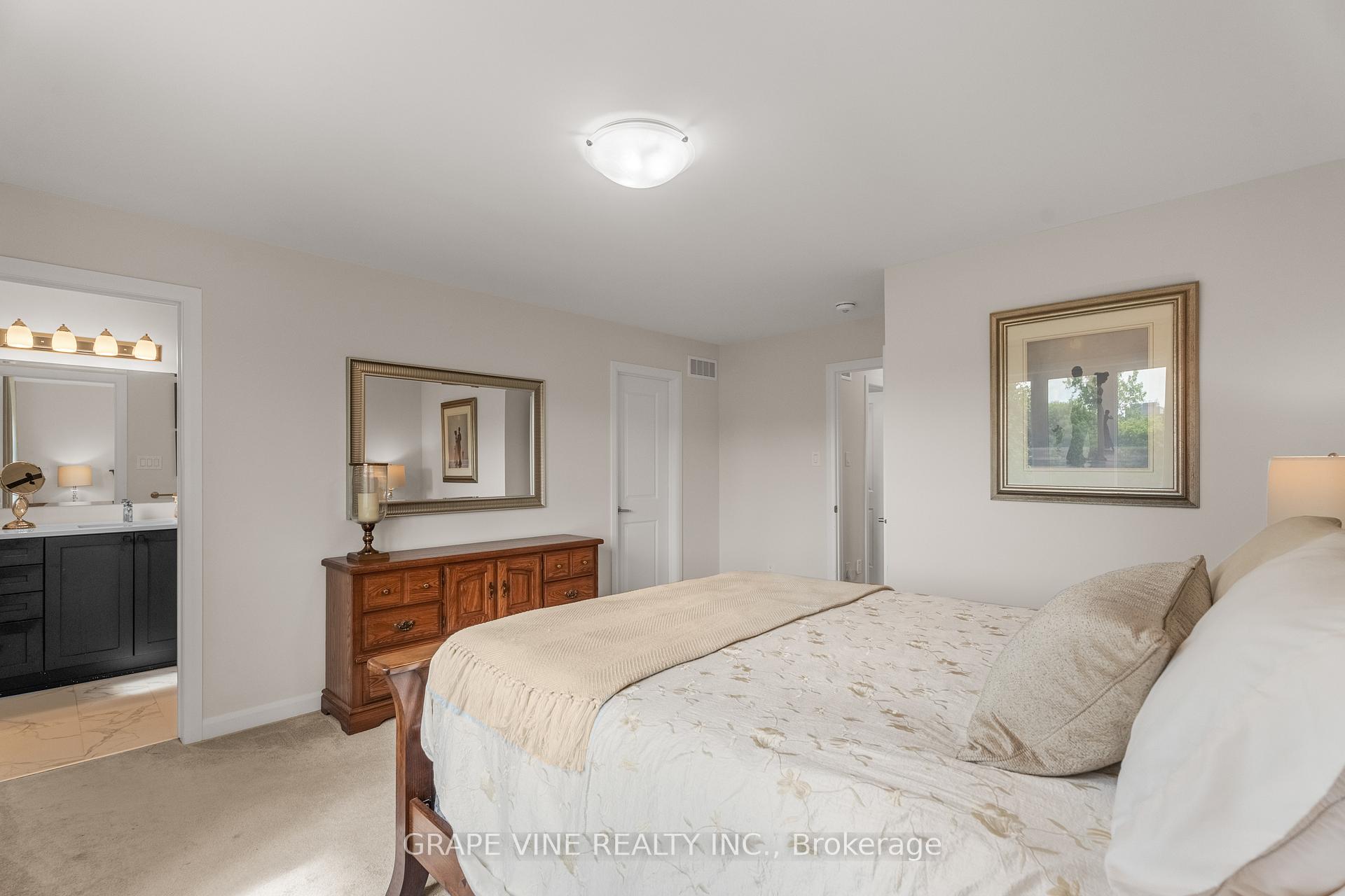 Photo 21 of 148 Attwell Private, Ottawa, Kanata - Morgan's Grant/South March — HOMEH