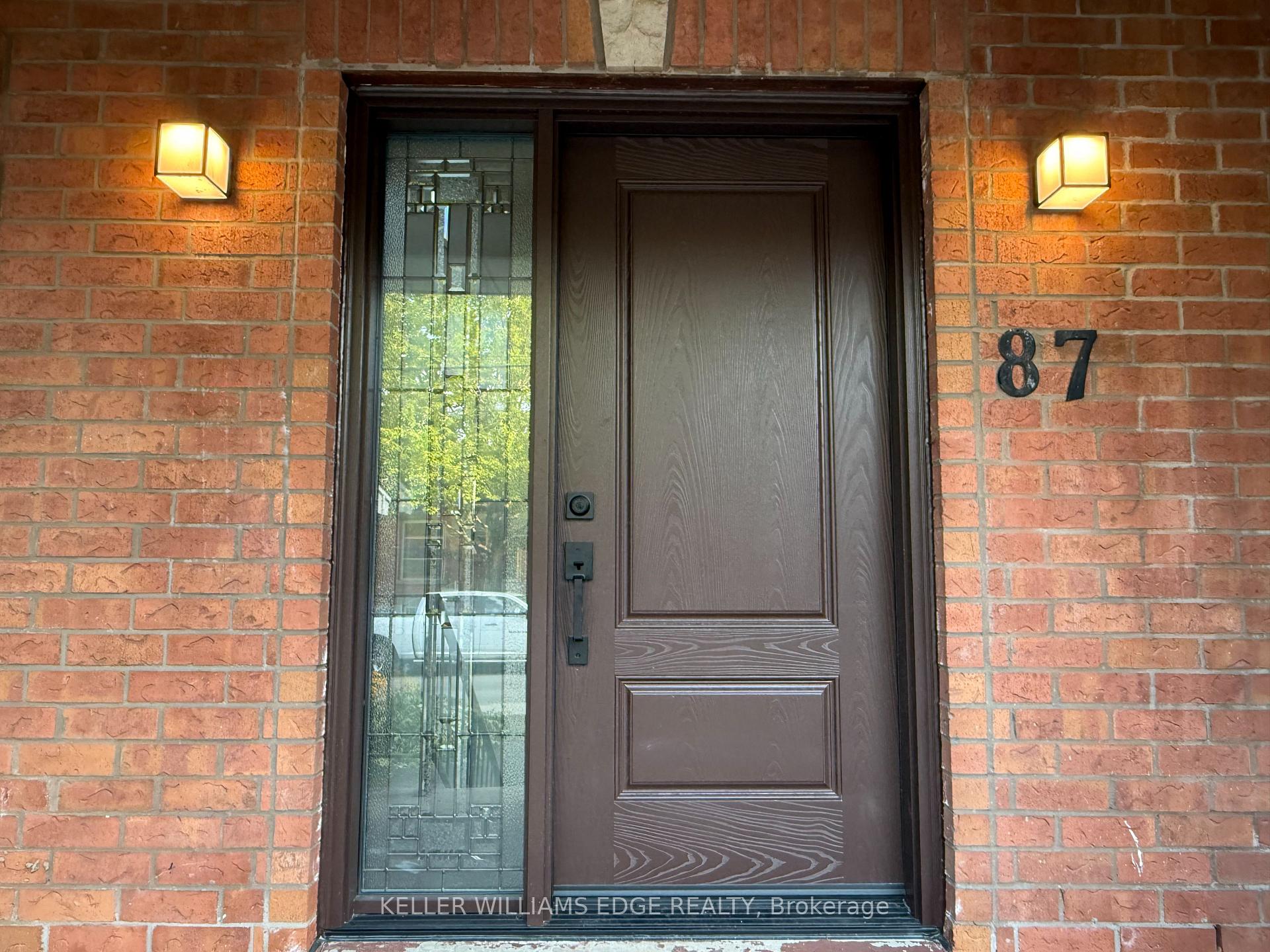 Photo 2 of 87 Peter Street, Hamilton, Strathcona — HOMEH
