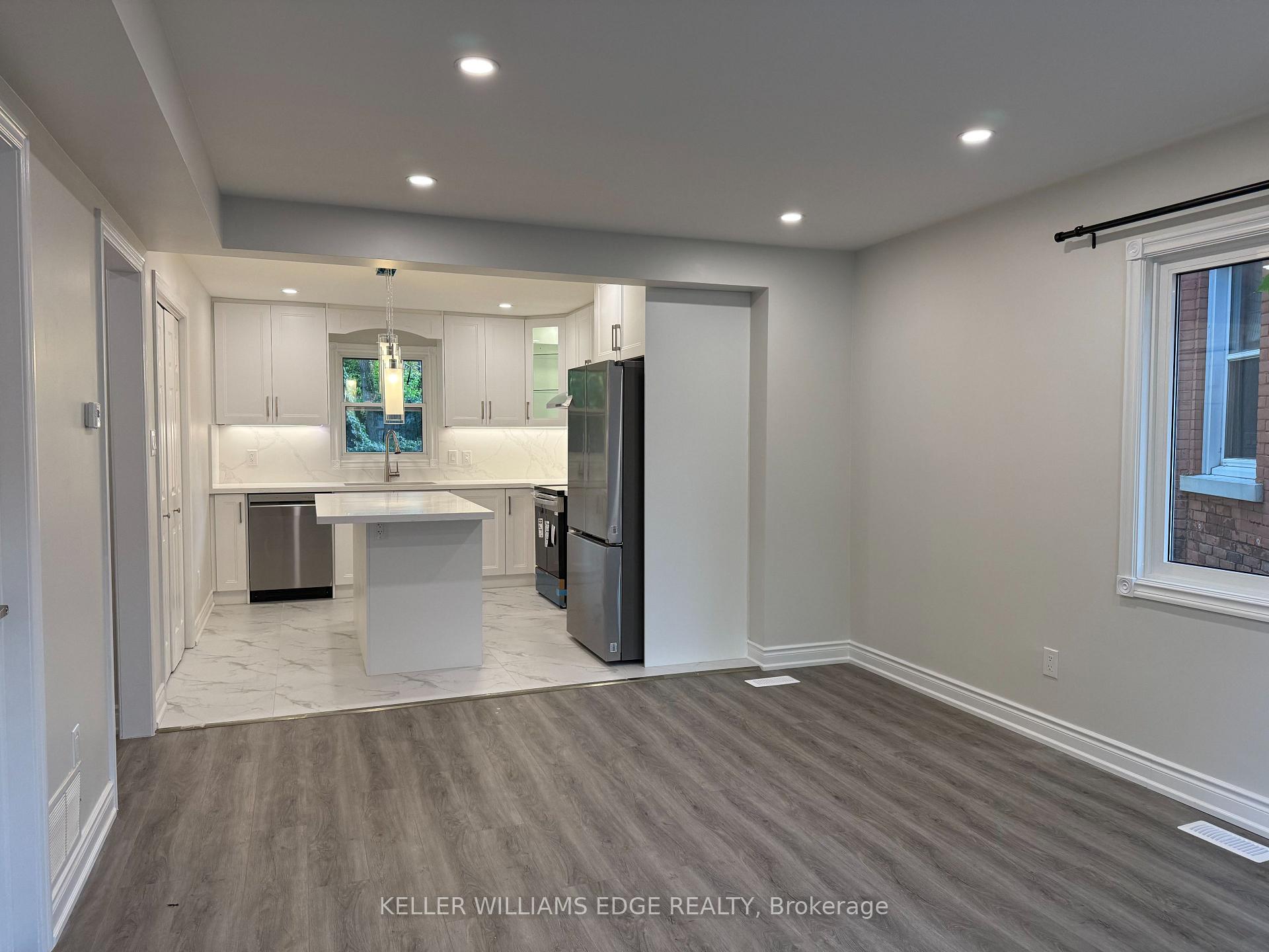 Photo 4 of 87 Peter Street, Hamilton, Strathcona — HOMEH