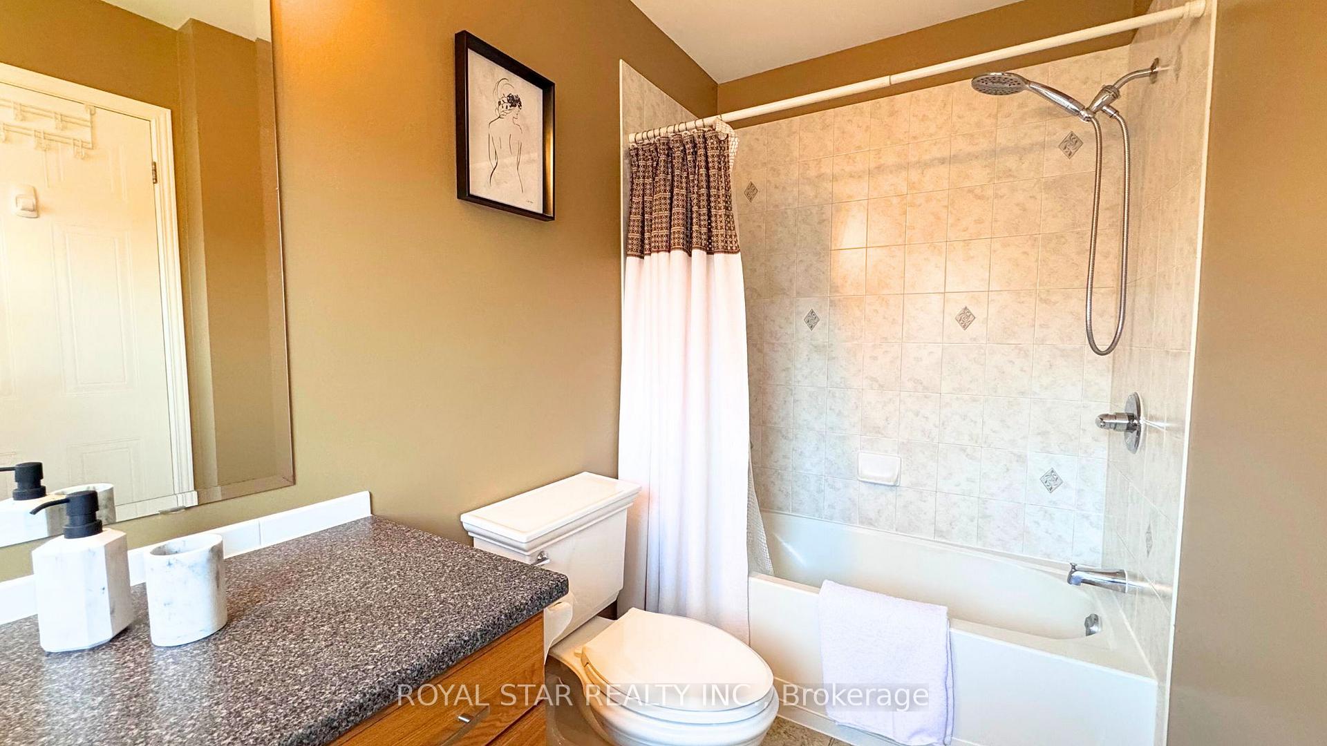 Photo 19 of 204 Catamount Court, Ottawa, Kanata - Emerald Meadows/Trailwest — HOMEH
