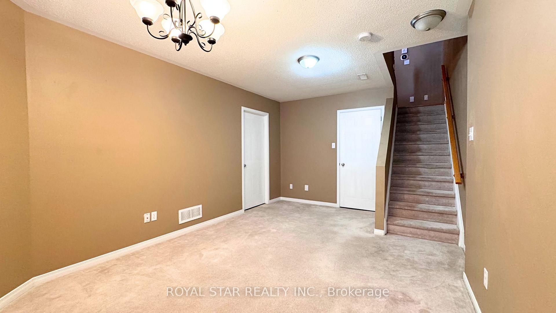 Photo 25 of 204 Catamount Court, Ottawa, Kanata - Emerald Meadows/Trailwest — HOMEH