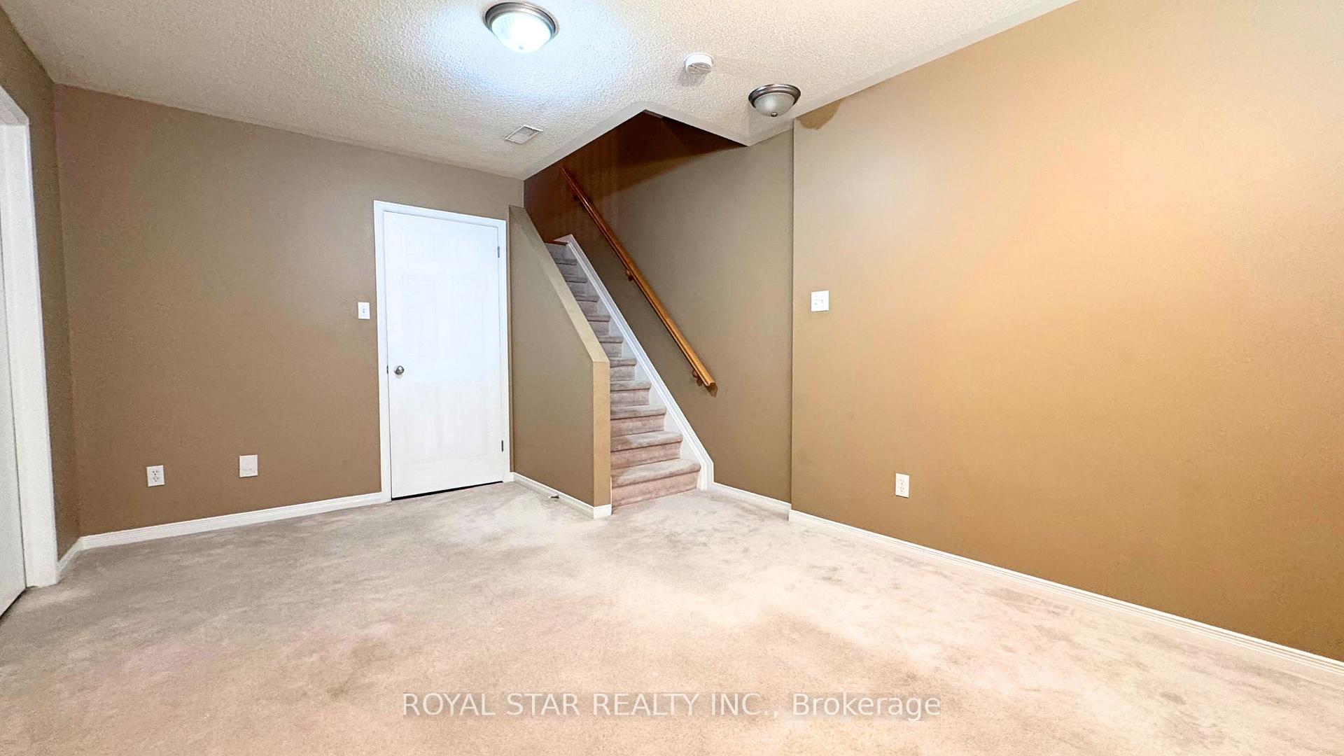 Photo 27 of 204 Catamount Court, Ottawa, Kanata - Emerald Meadows/Trailwest — HOMEH