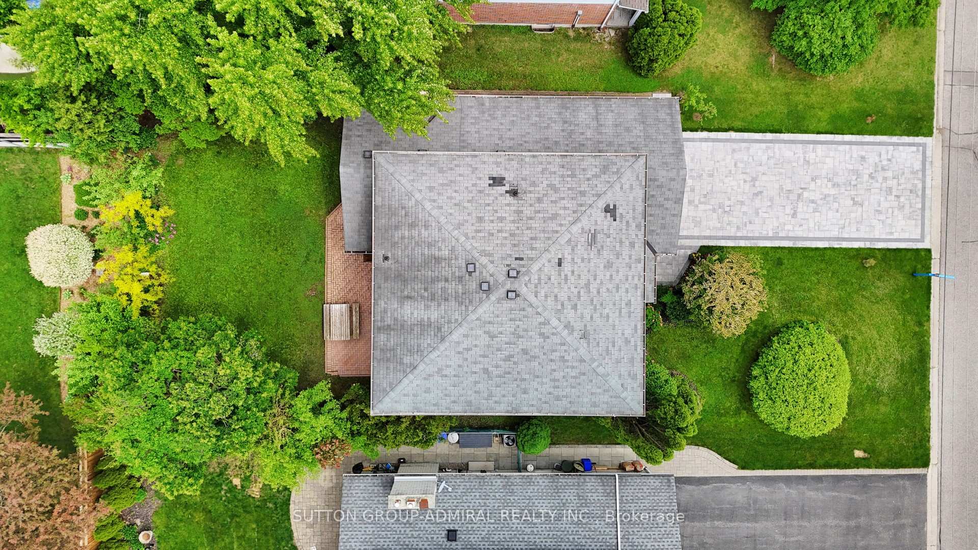 Photo 3 of 14 Thorny Brae Drive, Markham, Royal Orchard — HOMEH