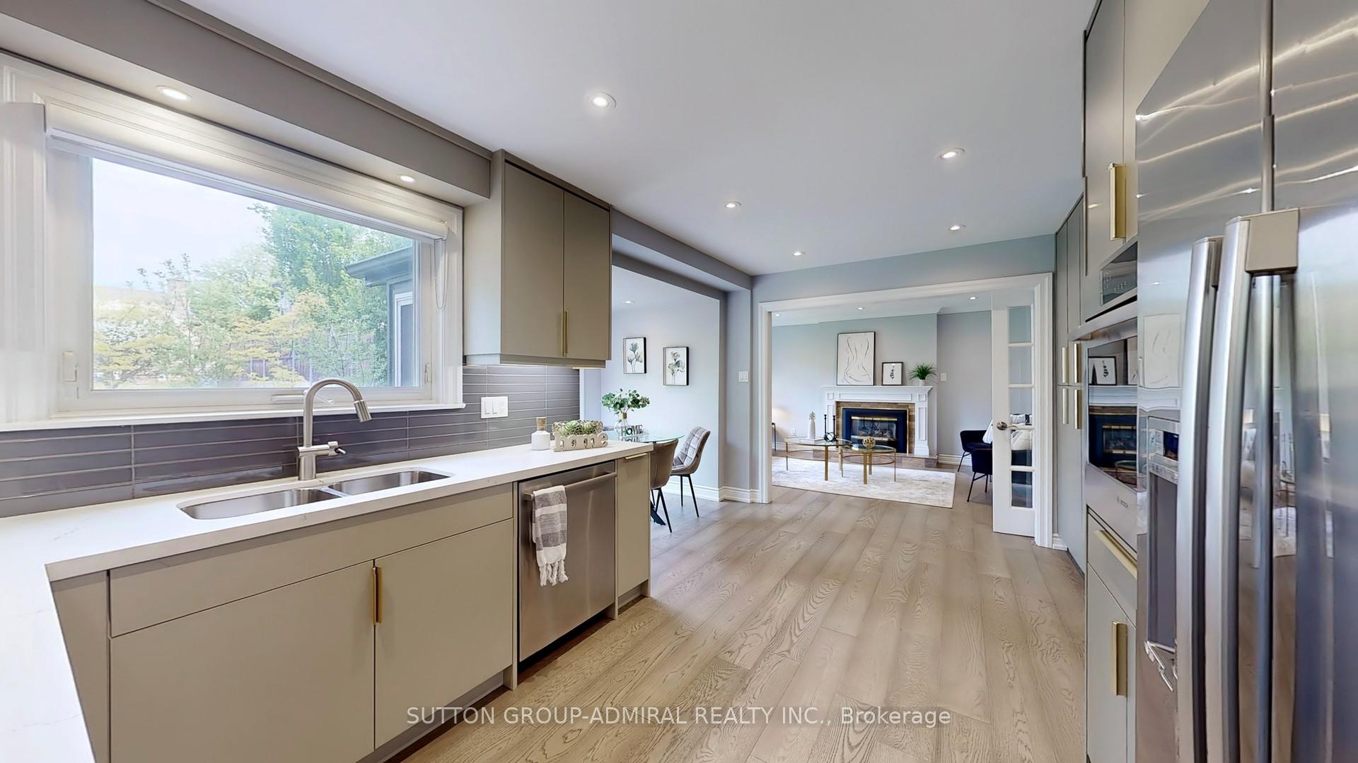 Photo 24 of 14 Thorny Brae Drive, Markham, Royal Orchard — HOMEH