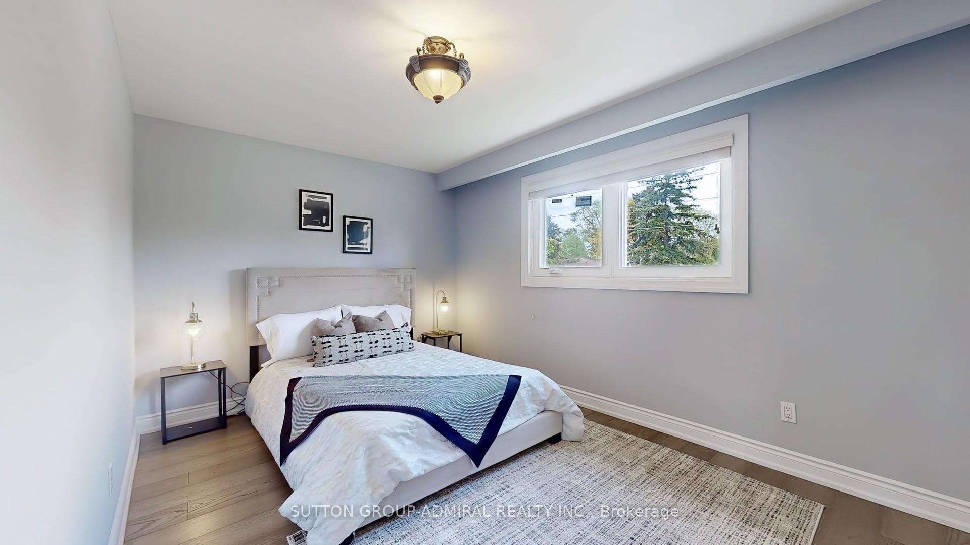 Photo 32 of 14 Thorny Brae Drive, Markham, Royal Orchard — HOMEH
