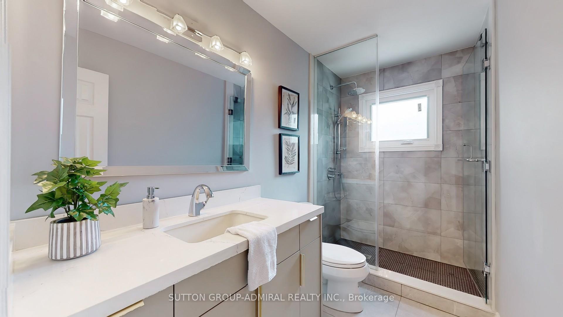 Photo 35 of 14 Thorny Brae Drive, Markham, Royal Orchard — HOMEH
