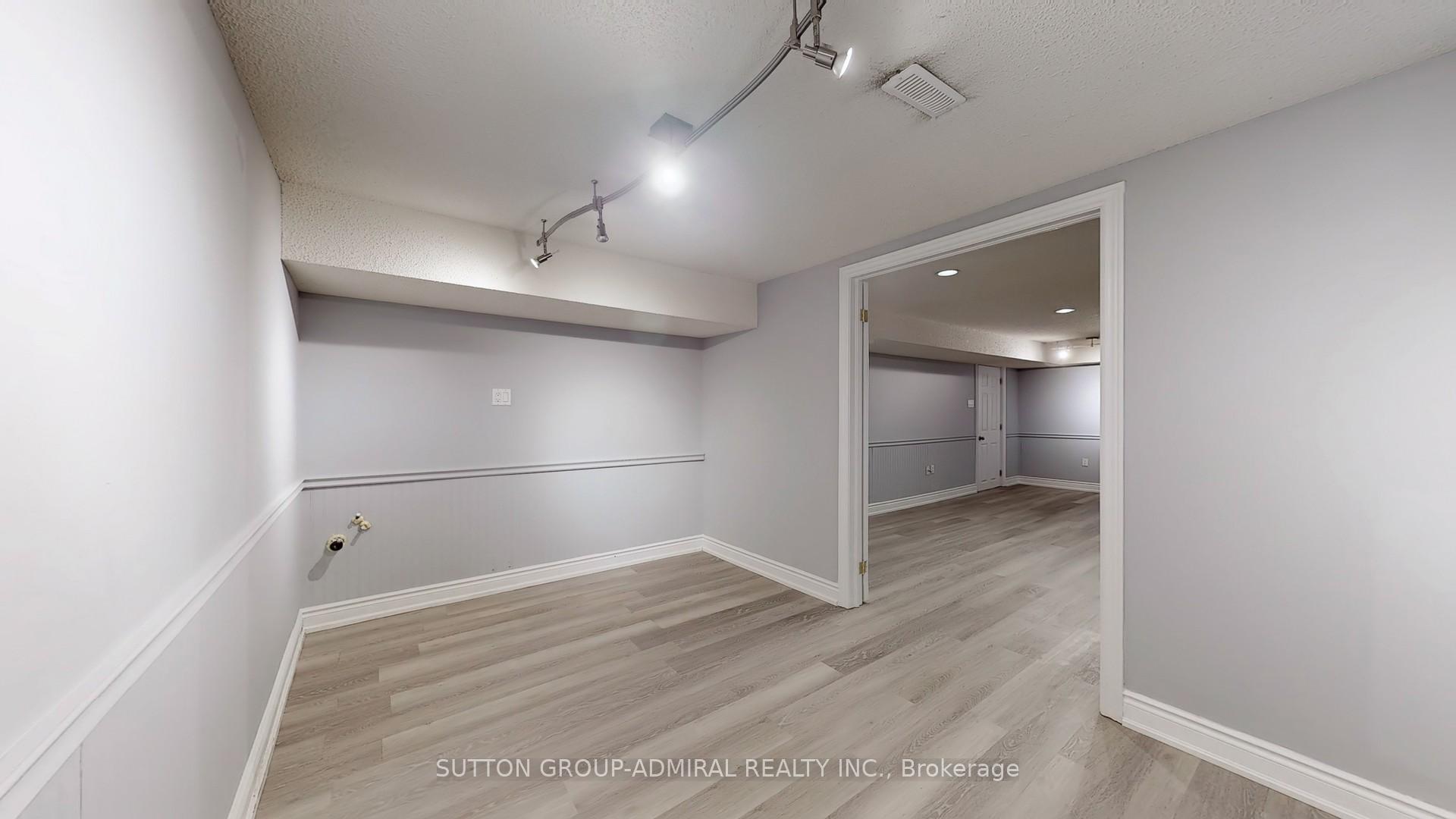 Photo 43 of 14 Thorny Brae Drive, Markham, Royal Orchard — HOMEH