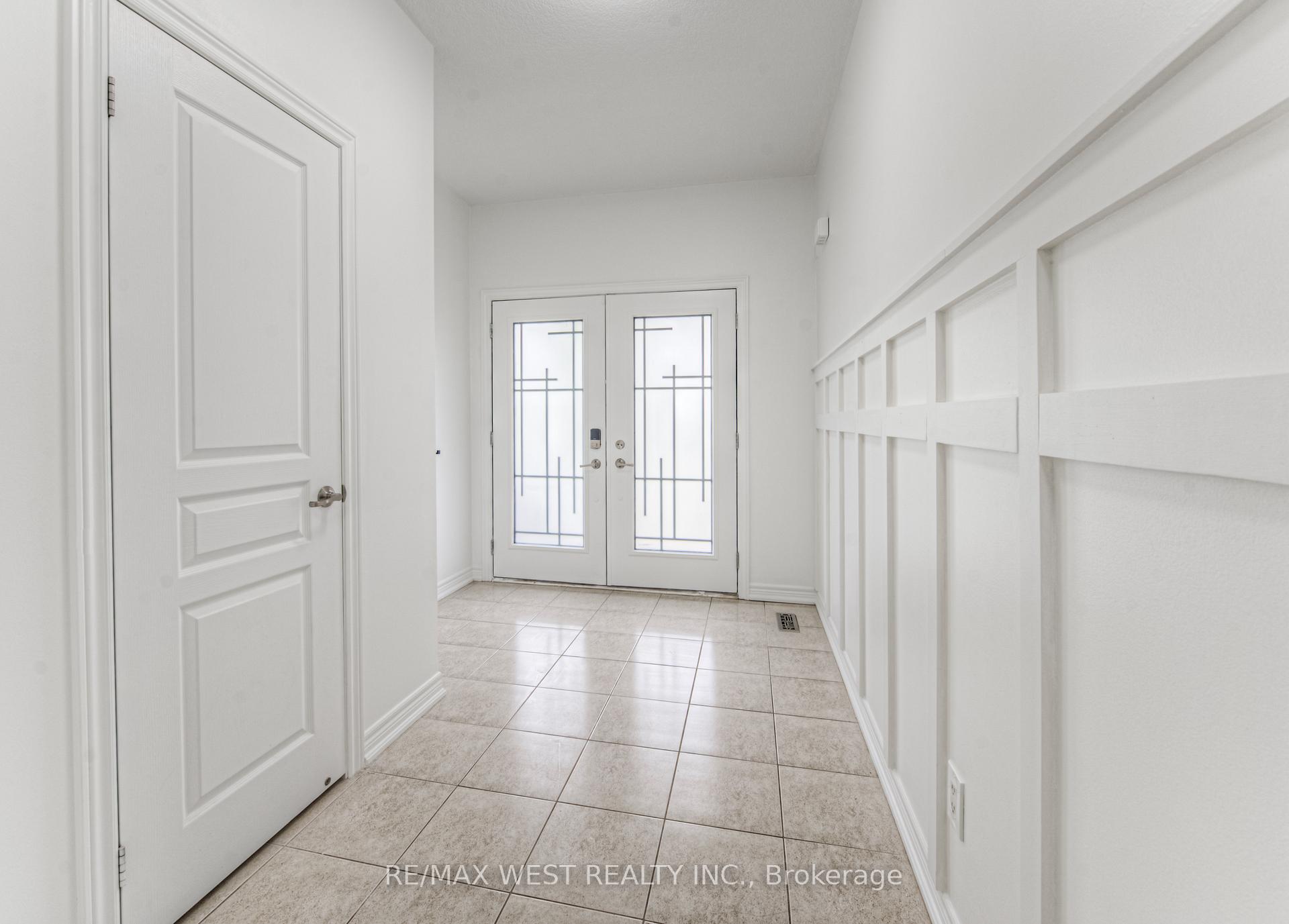 Photo 4 of 57 Creek Ridge Street, Kitchener, Doon South — HOMEH